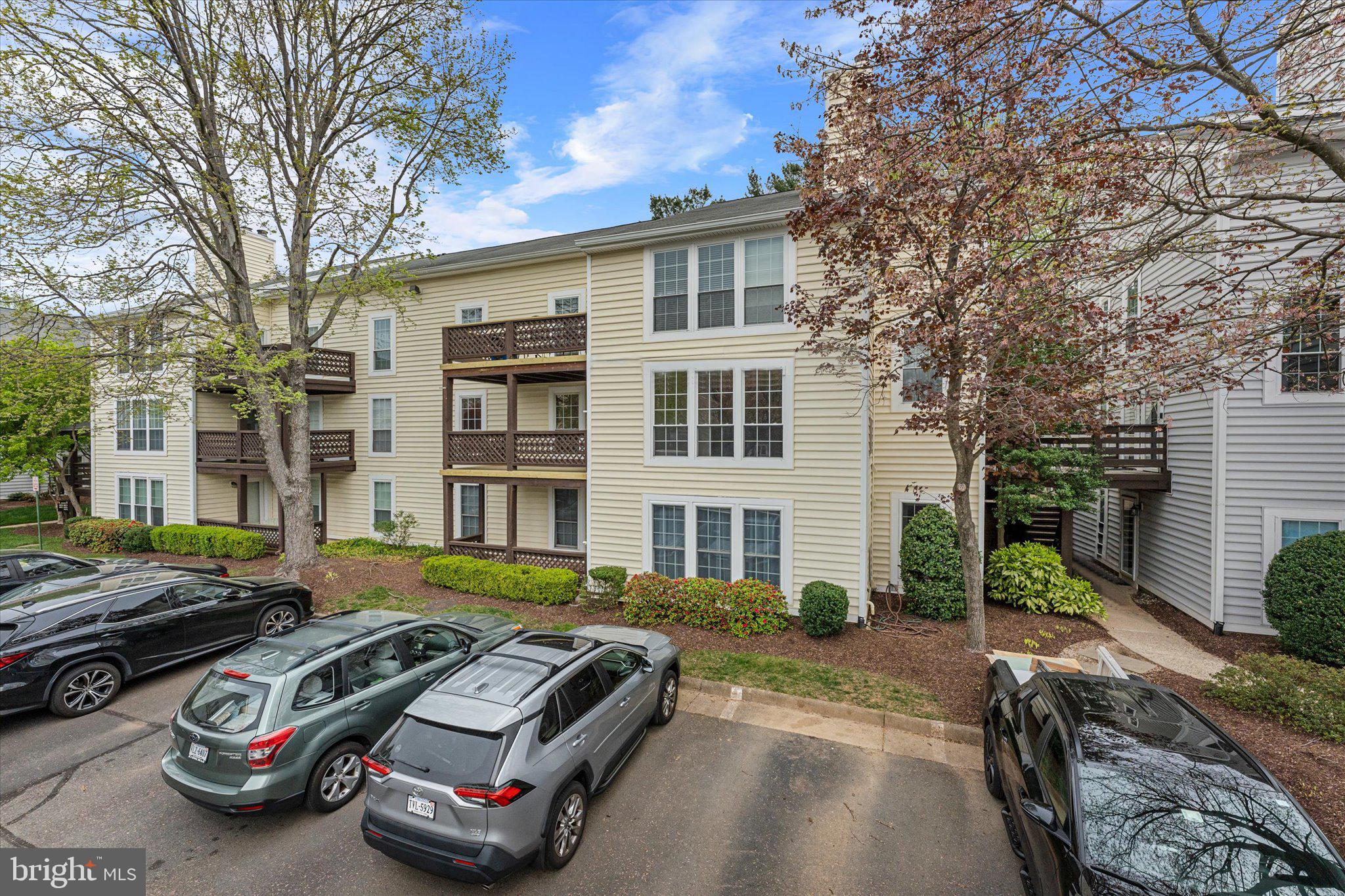 THE OAKTON - Residential Lease