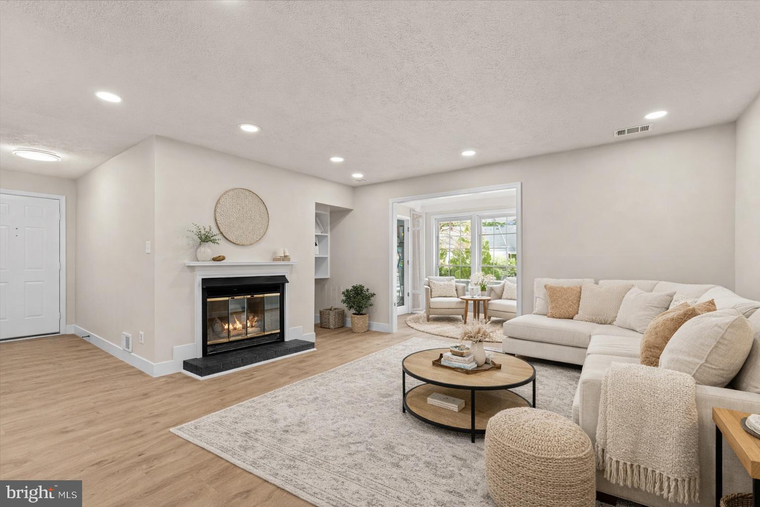 THE OAKTON - Residential Lease