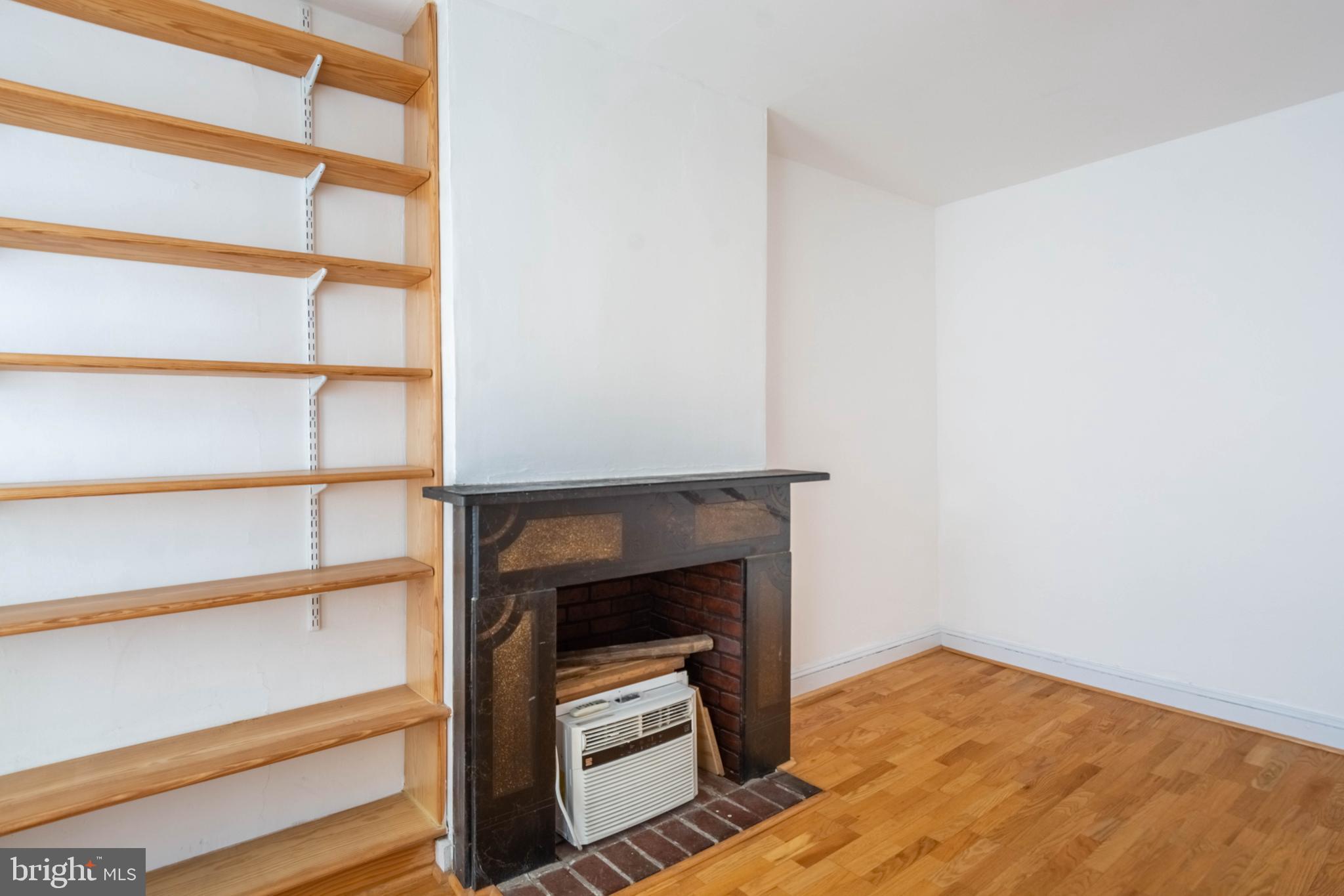 HAMPDEN HISTORIC DISTRICT - Residential