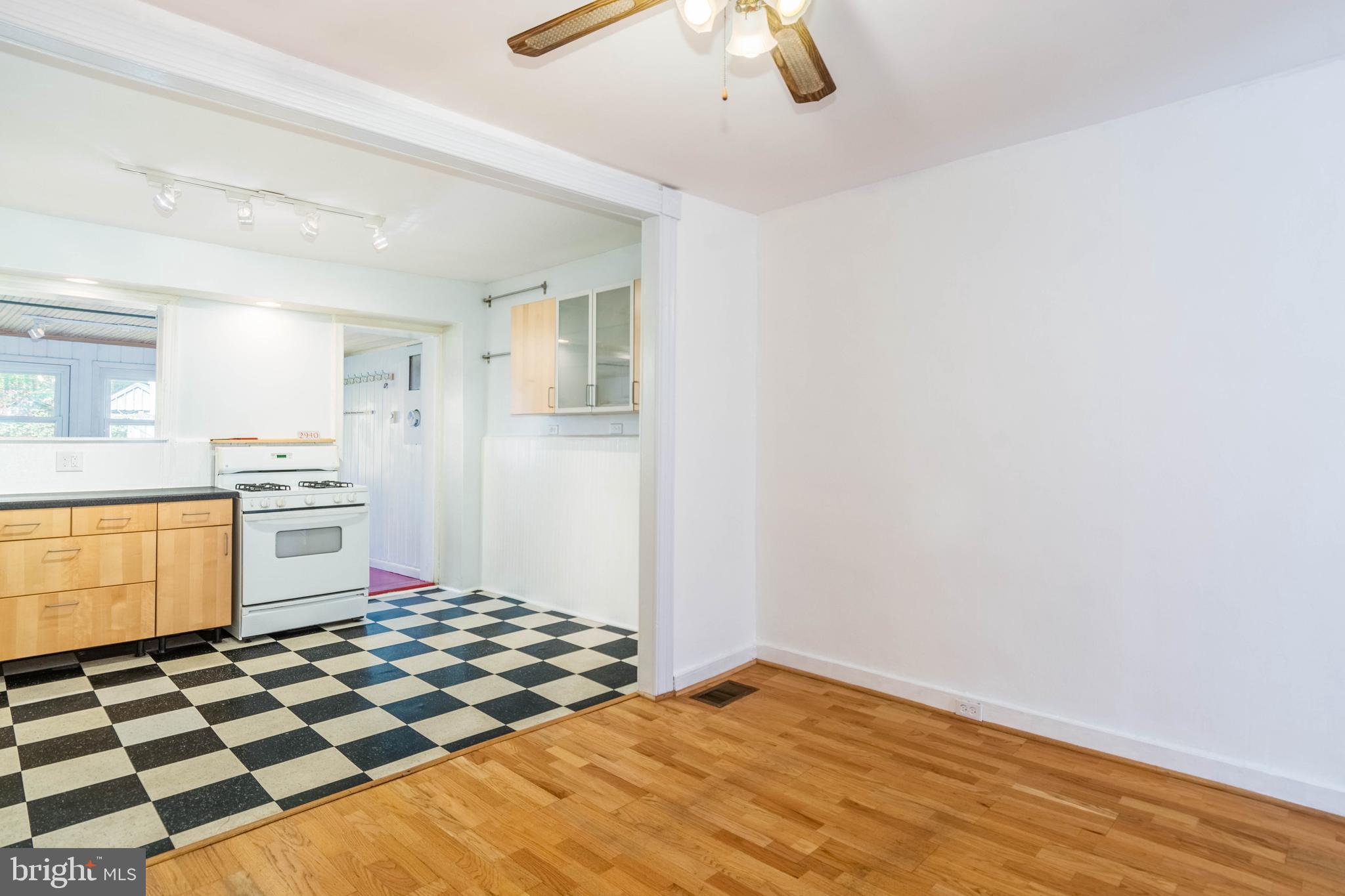 HAMPDEN HISTORIC DISTRICT - Residential