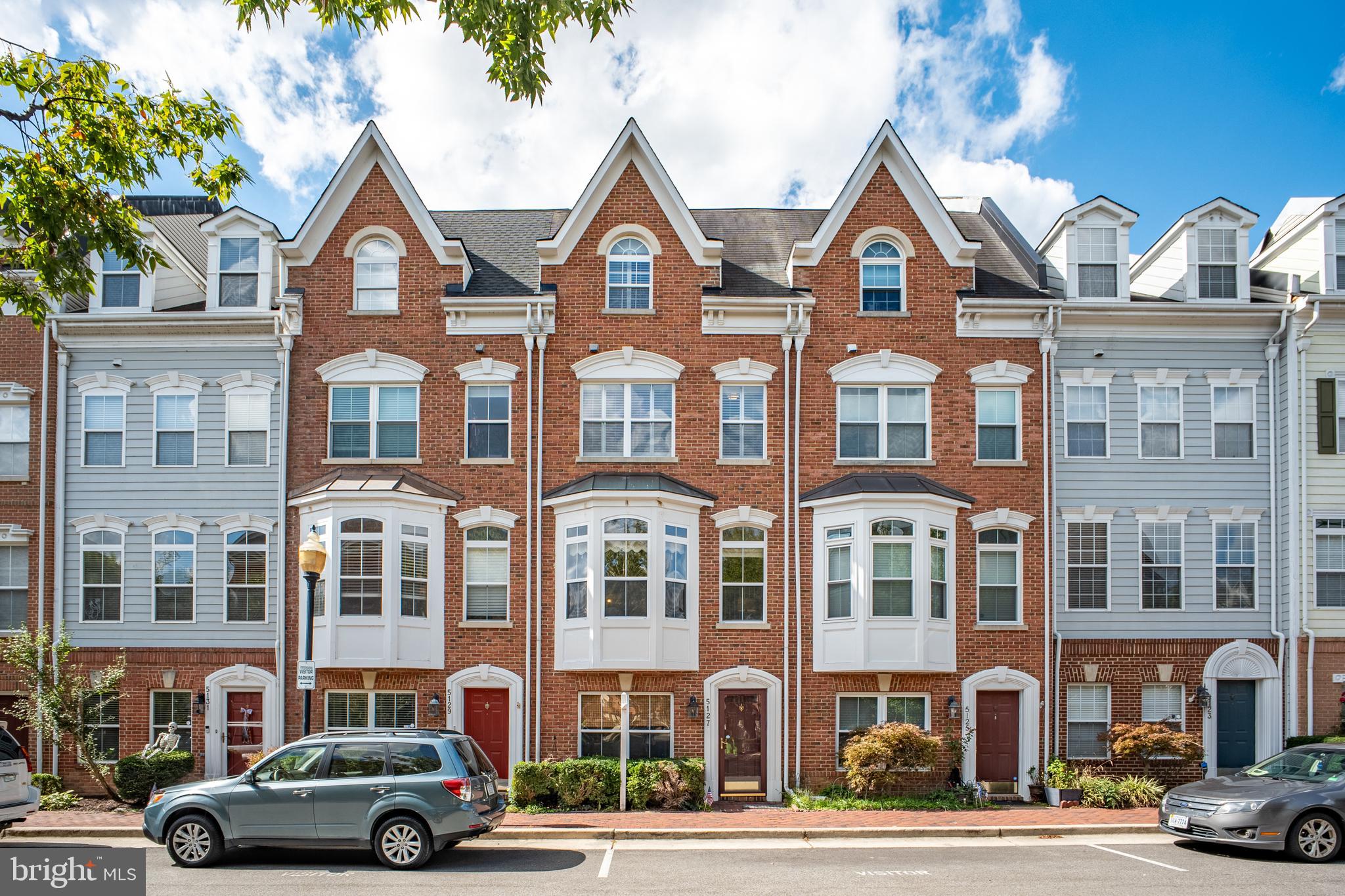 CAMERON STATION - Residential