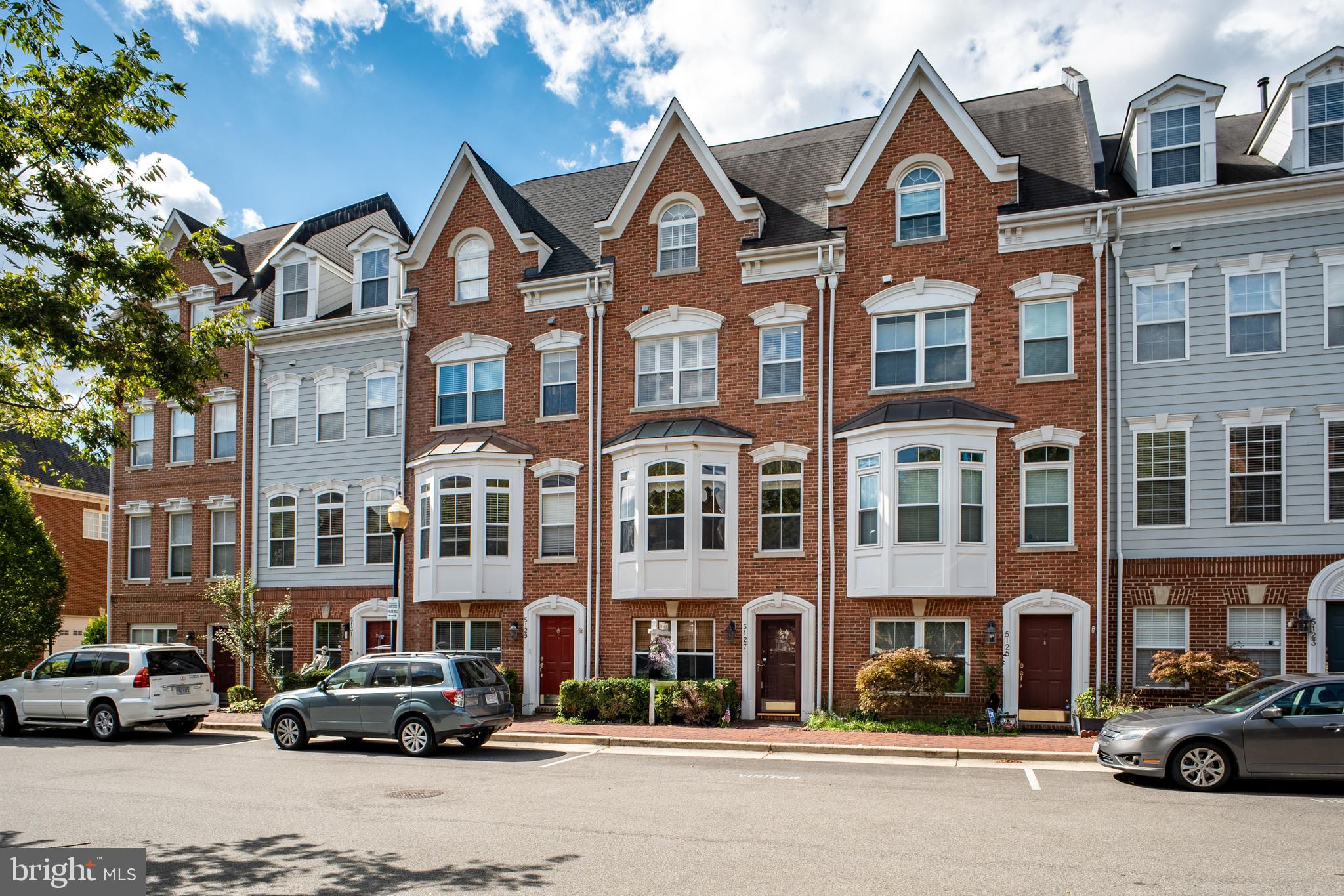 CAMERON STATION - Residential