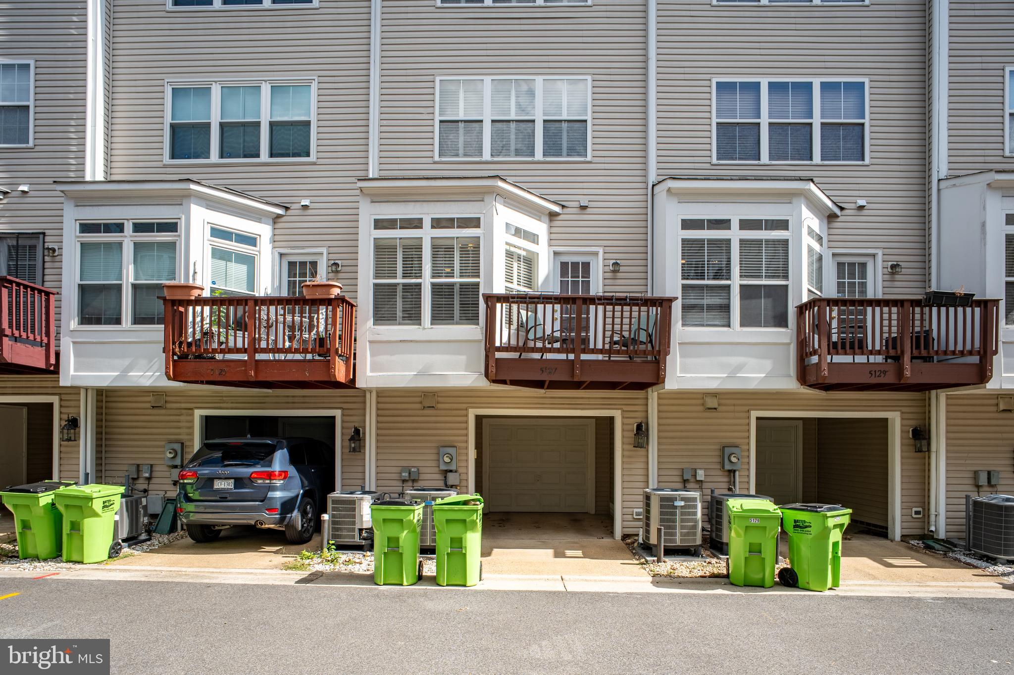 CAMERON STATION - Residential