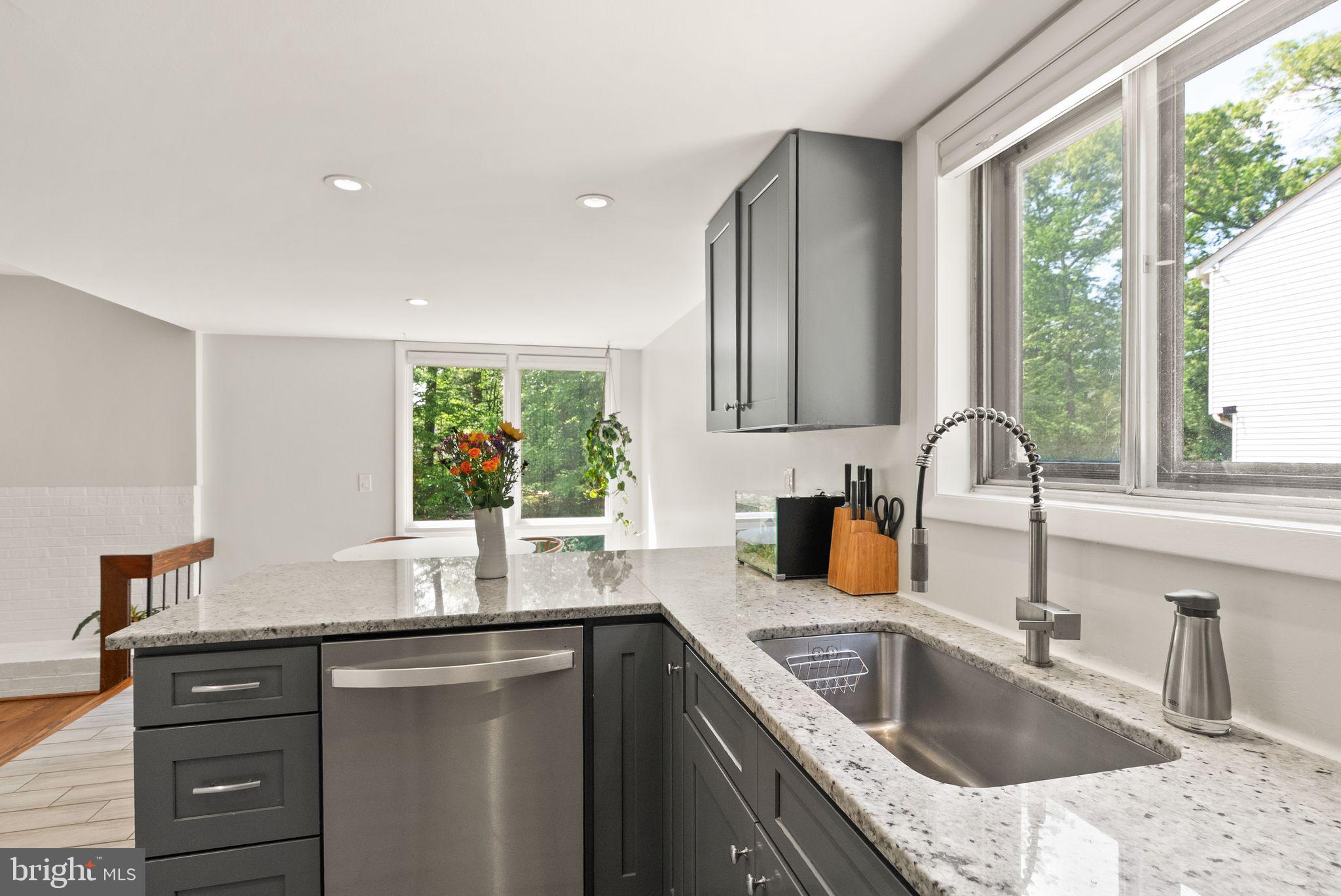 TANTALLON ON THE POTOMAC - Residential