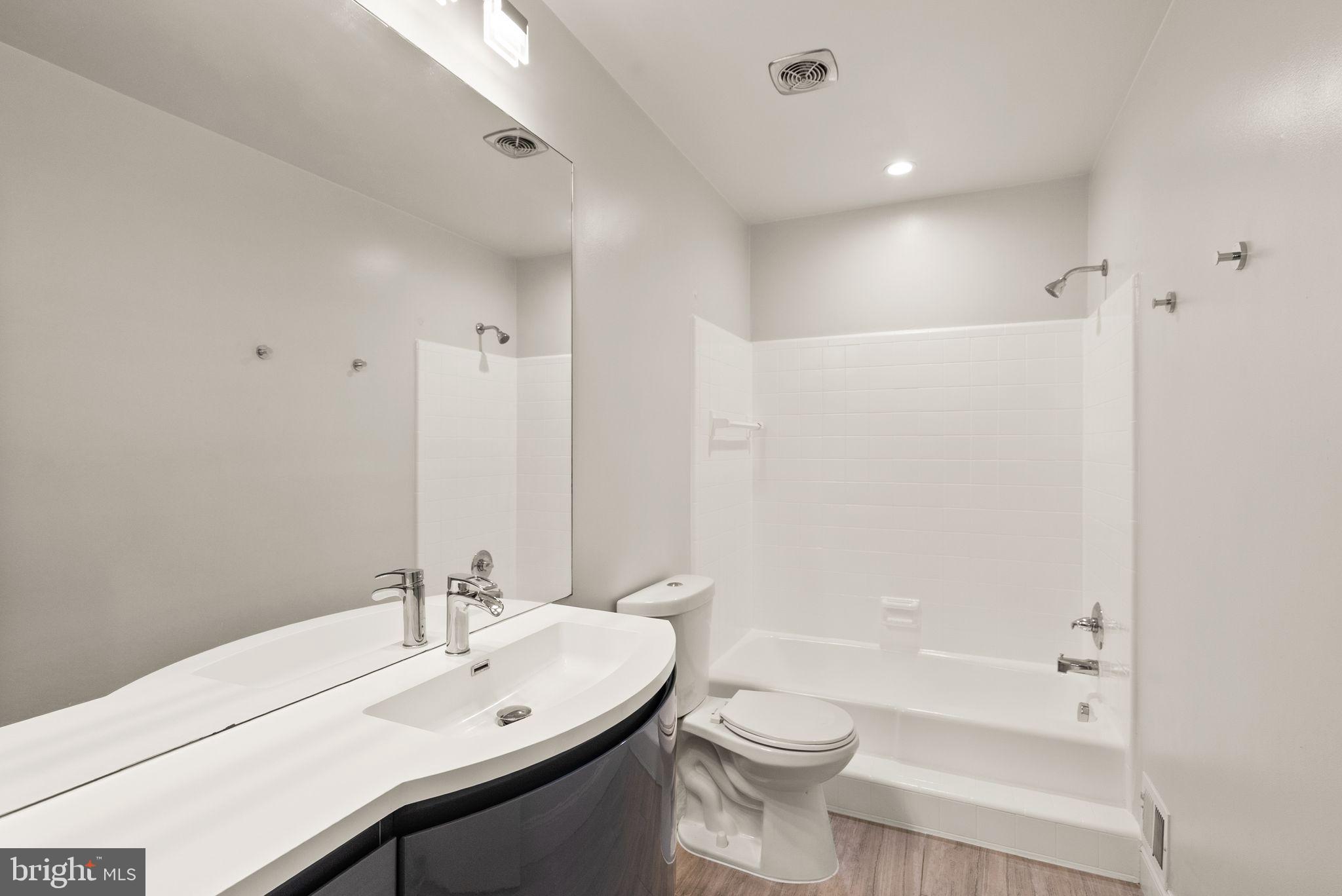 TANTALLON ON THE POTOMAC - Residential