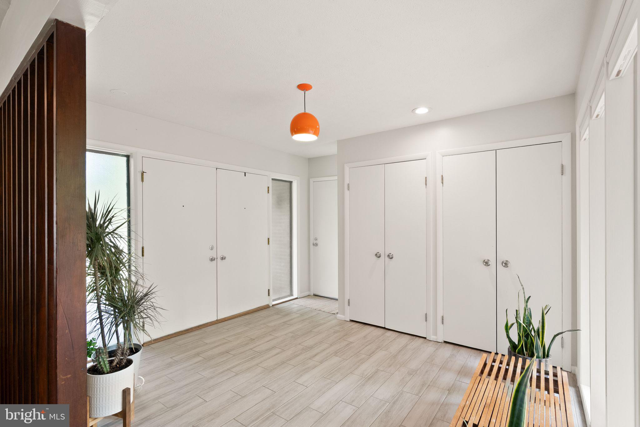 TANTALLON ON THE POTOMAC - Residential