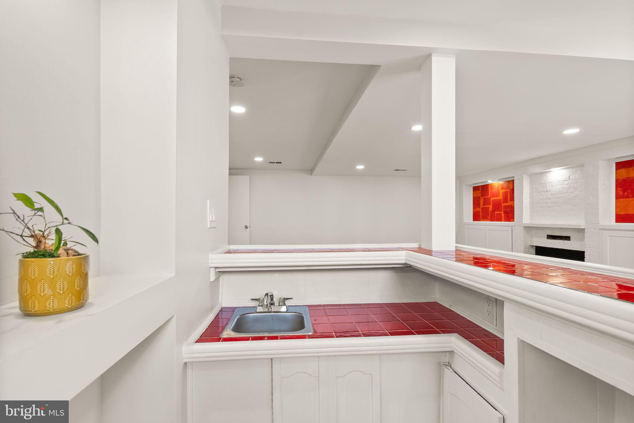 TANTALLON ON THE POTOMAC - Residential