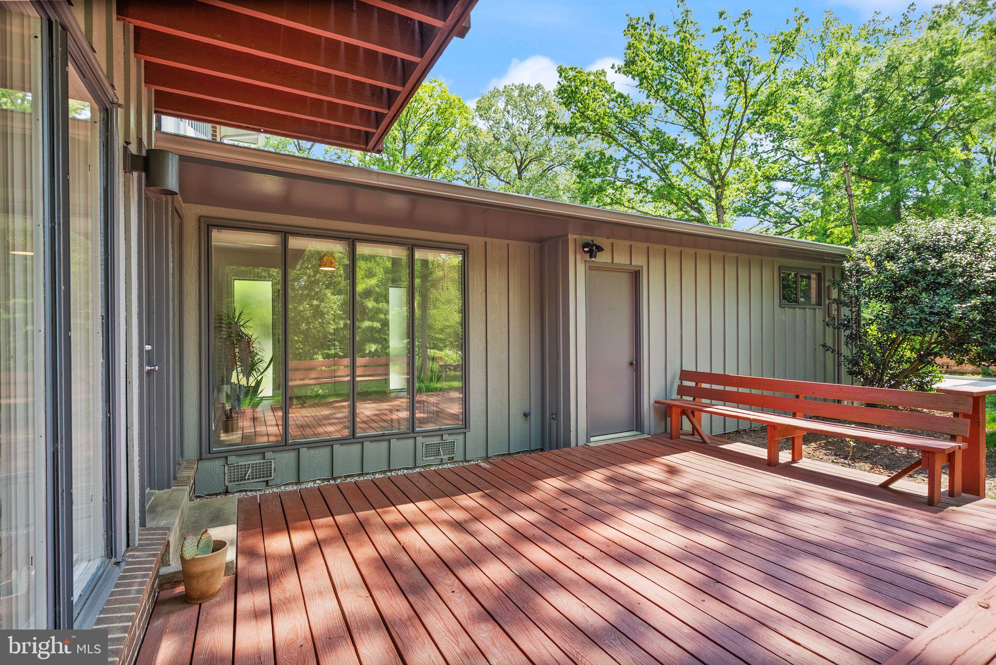 TANTALLON ON THE POTOMAC - Residential