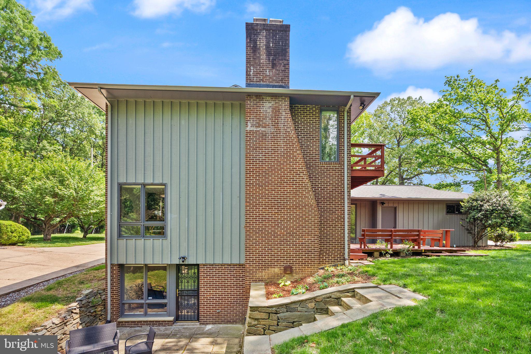 TANTALLON ON THE POTOMAC - Residential