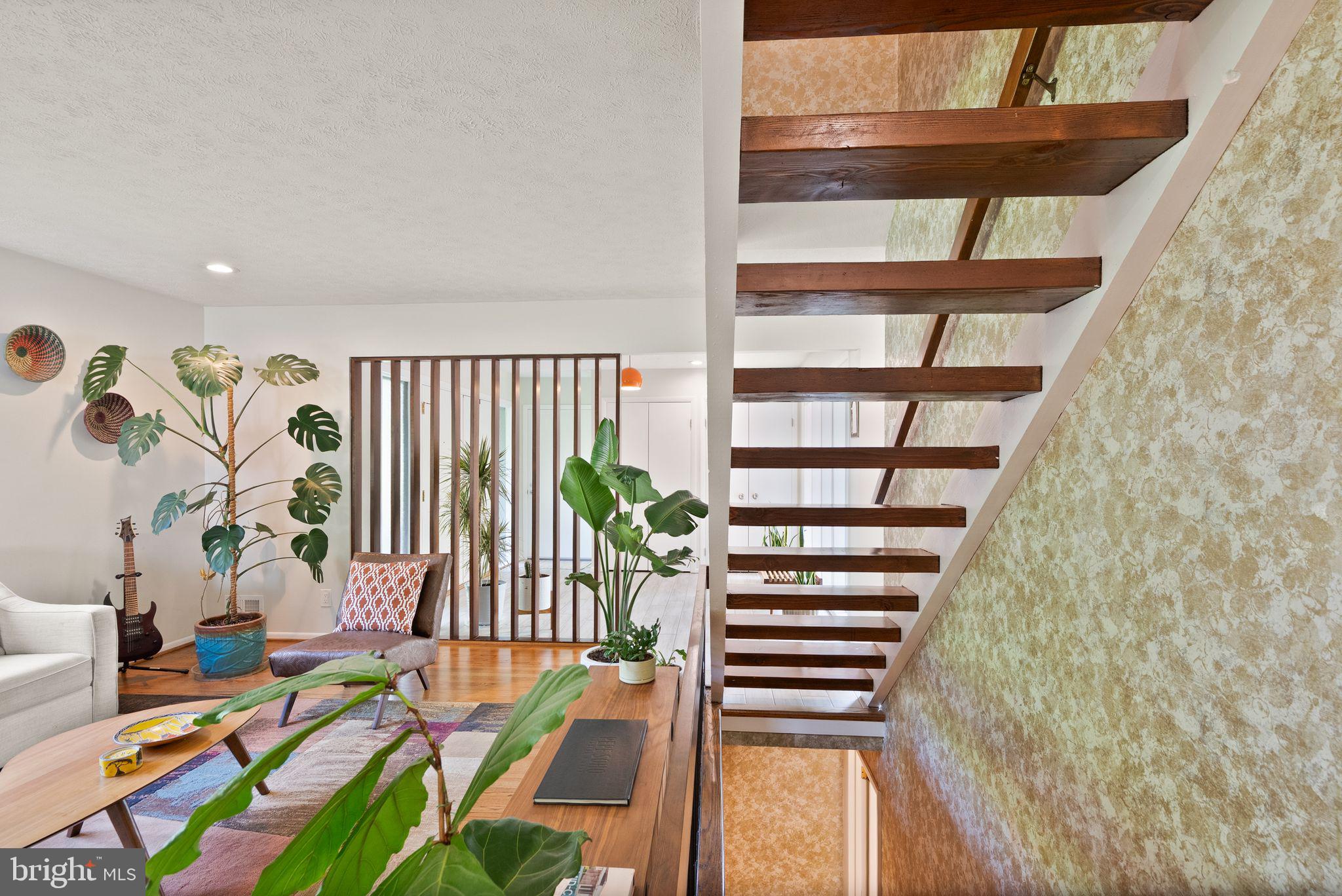 TANTALLON ON THE POTOMAC - Residential