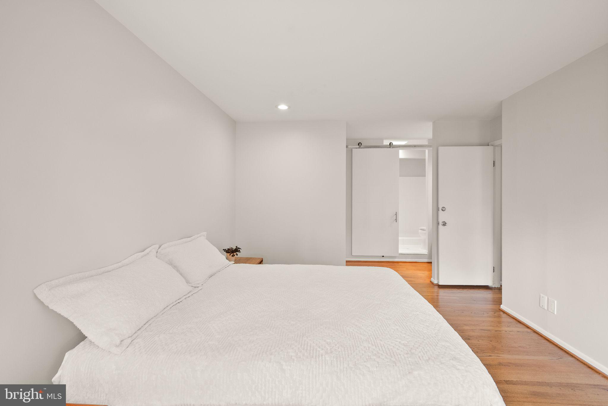 TANTALLON ON THE POTOMAC - Residential