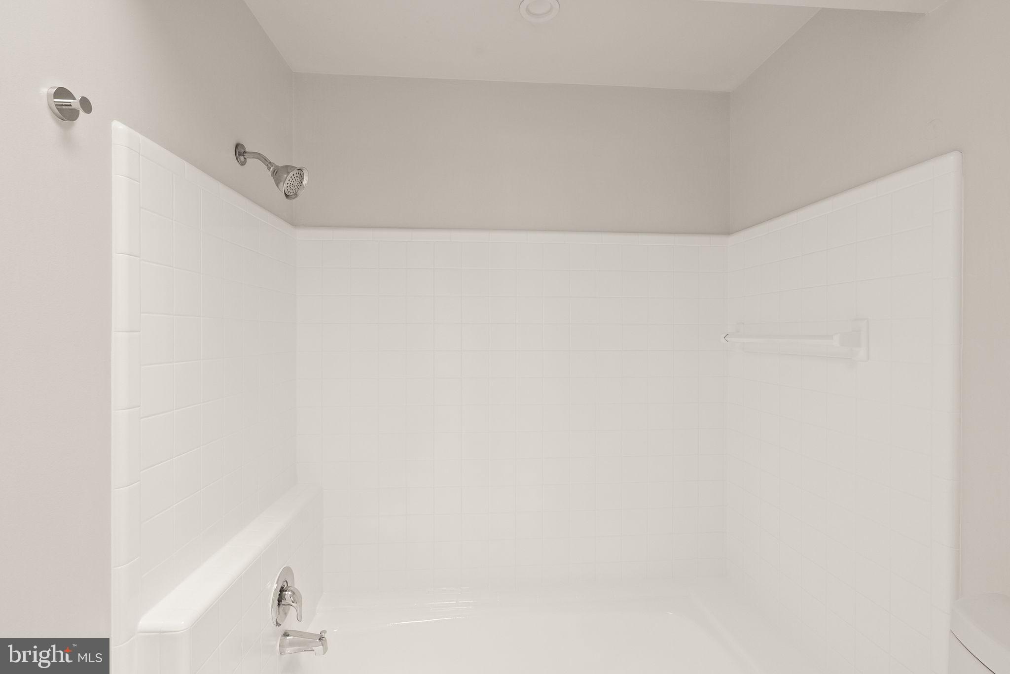 TANTALLON ON THE POTOMAC - Residential