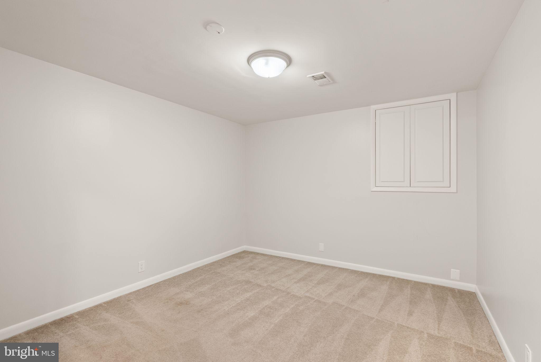 TANTALLON ON THE POTOMAC - Residential