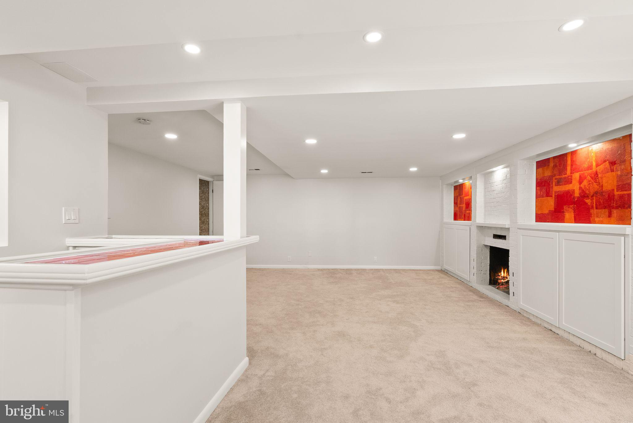 TANTALLON ON THE POTOMAC - Residential