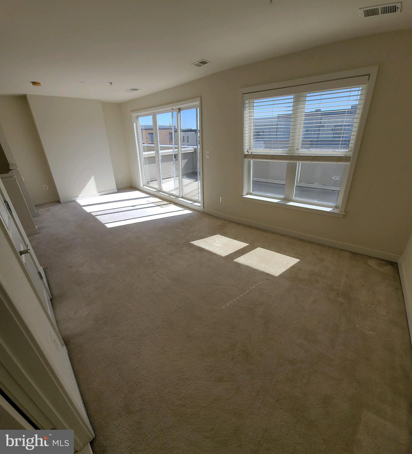 ARTS DISTRICT - Residential Lease