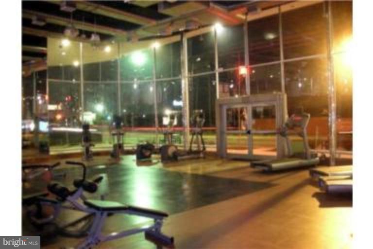 ARTS DISTRICT - Residential Lease