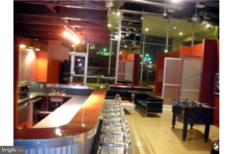 ARTS DISTRICT - Residential Lease