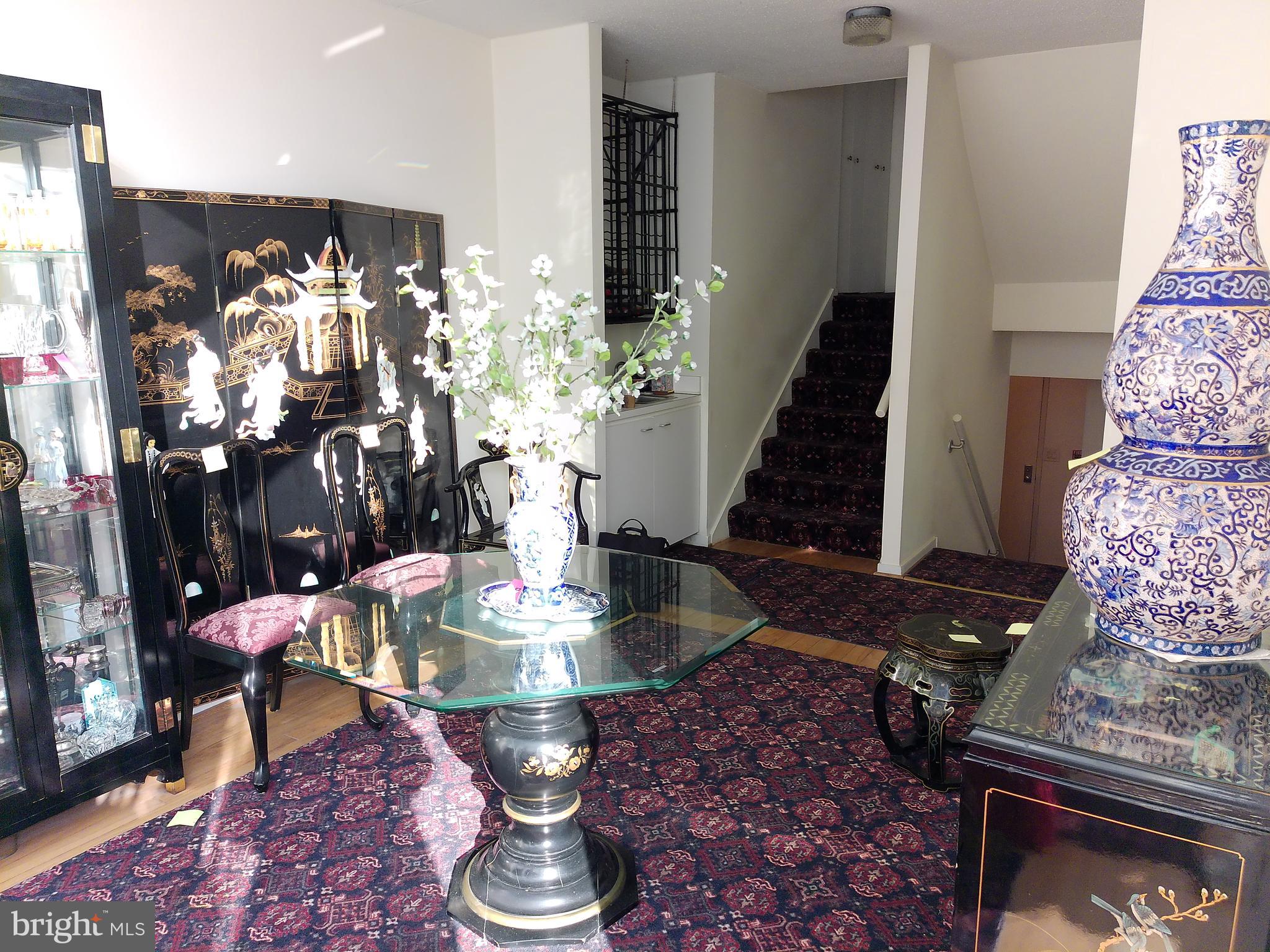 CENTER CITY - Residential