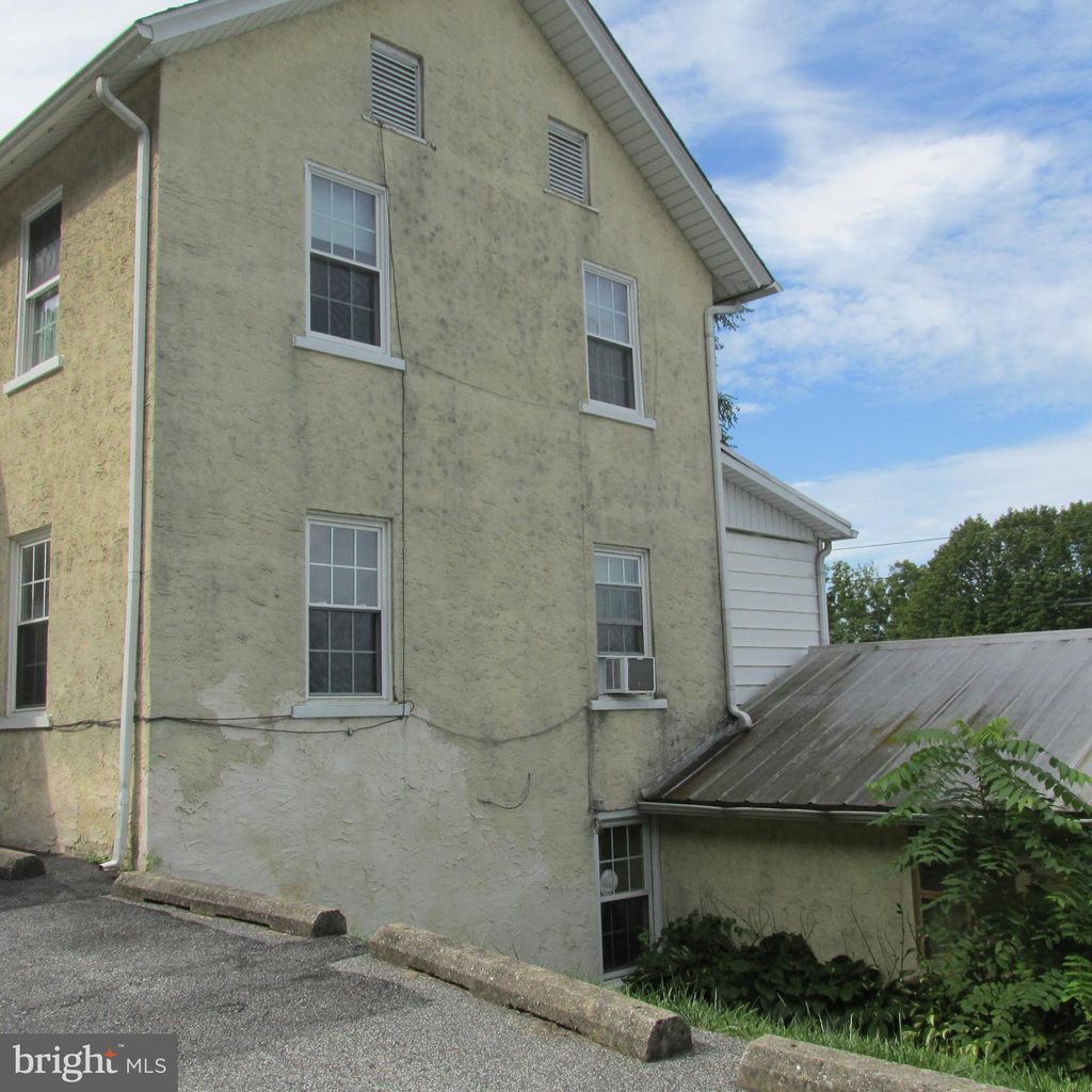 Photo of 888 Chestnut Street, GAP, PA 17527 (MLS # PALA2070724)