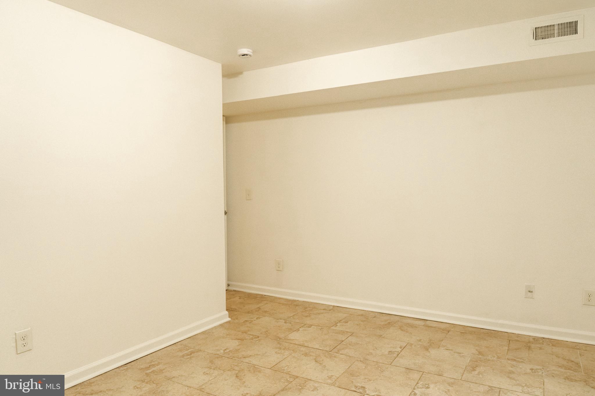 NORTH CENTRAL - Residential Lease