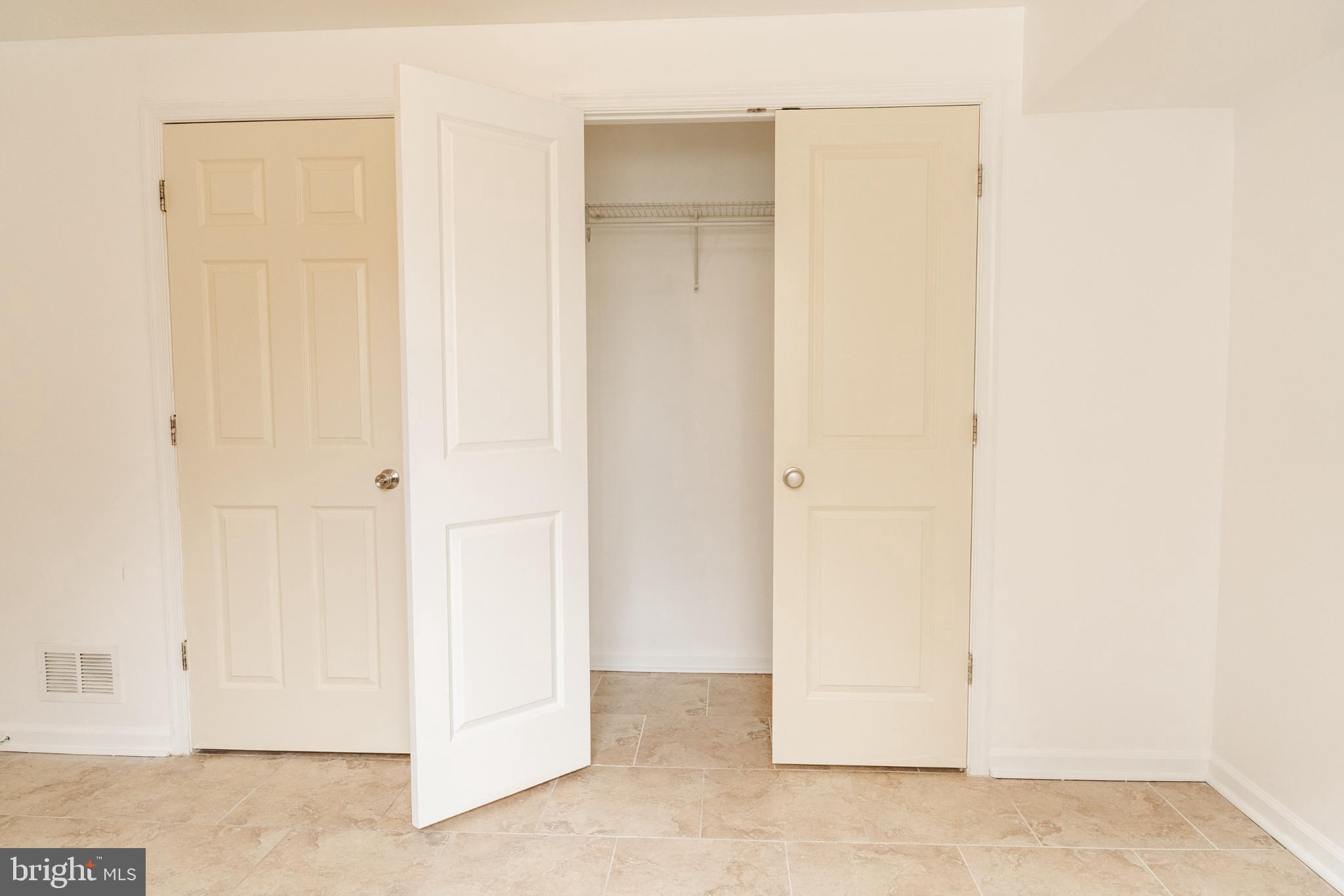 NORTH CENTRAL - Residential Lease