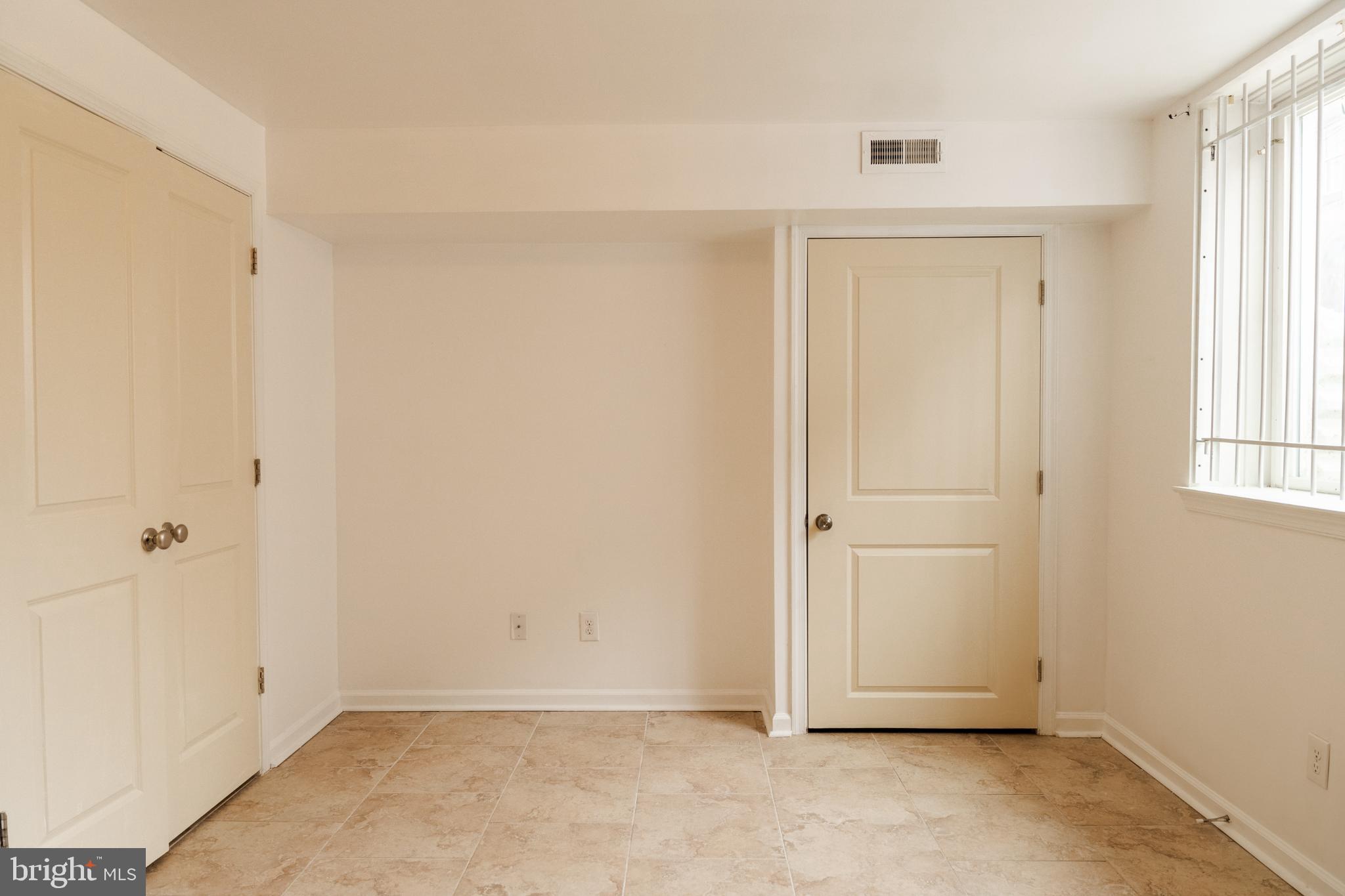 NORTH CENTRAL - Residential Lease