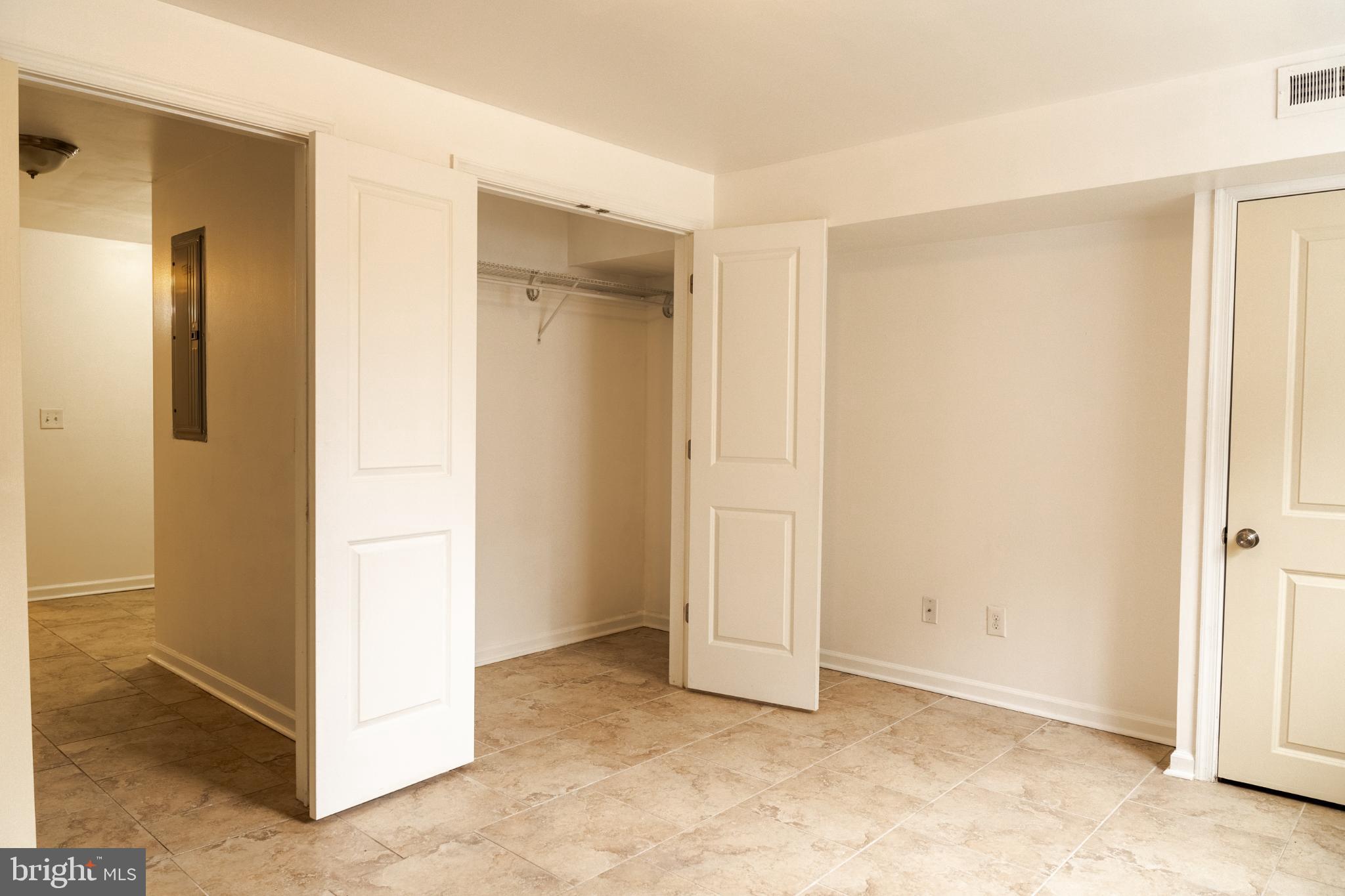 NORTH CENTRAL - Residential Lease