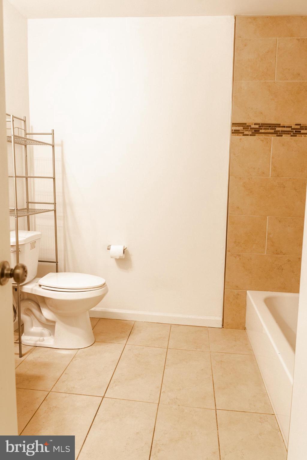 NORTH CENTRAL - Residential Lease