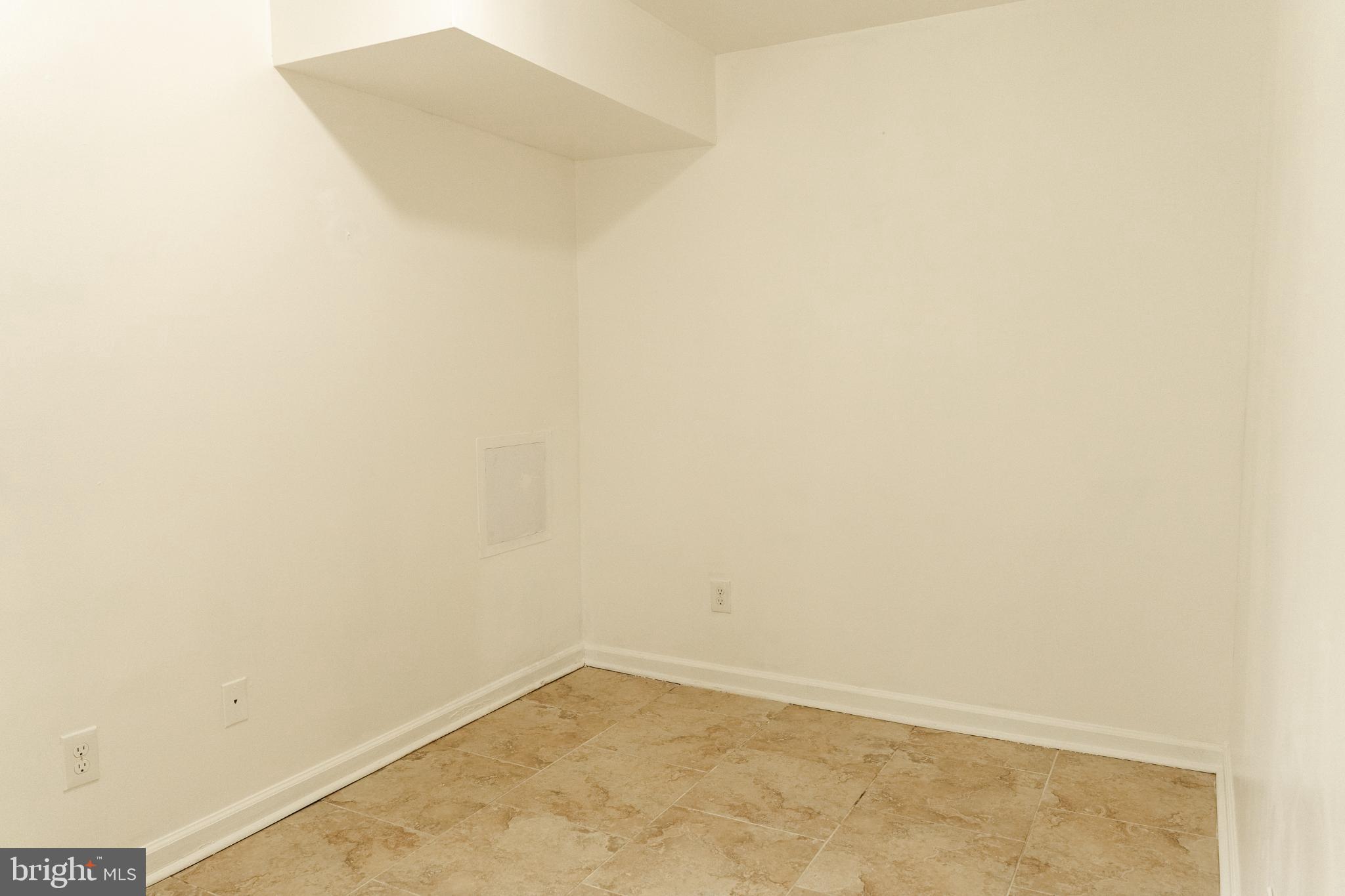 NORTH CENTRAL - Residential Lease