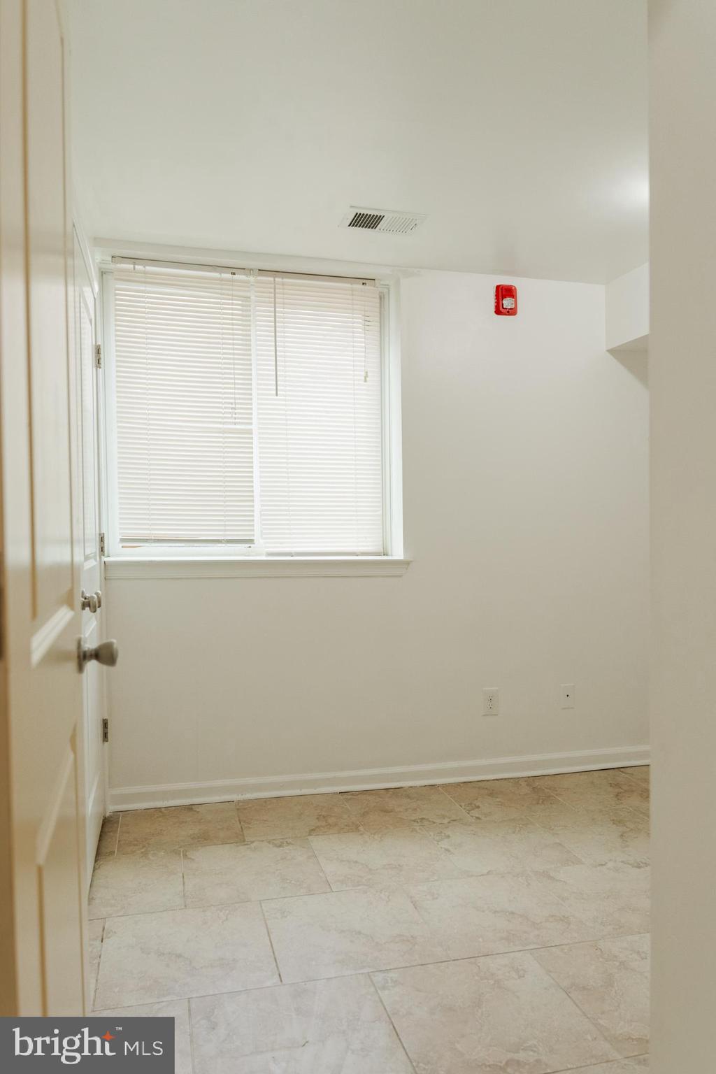 NORTH CENTRAL - Residential Lease