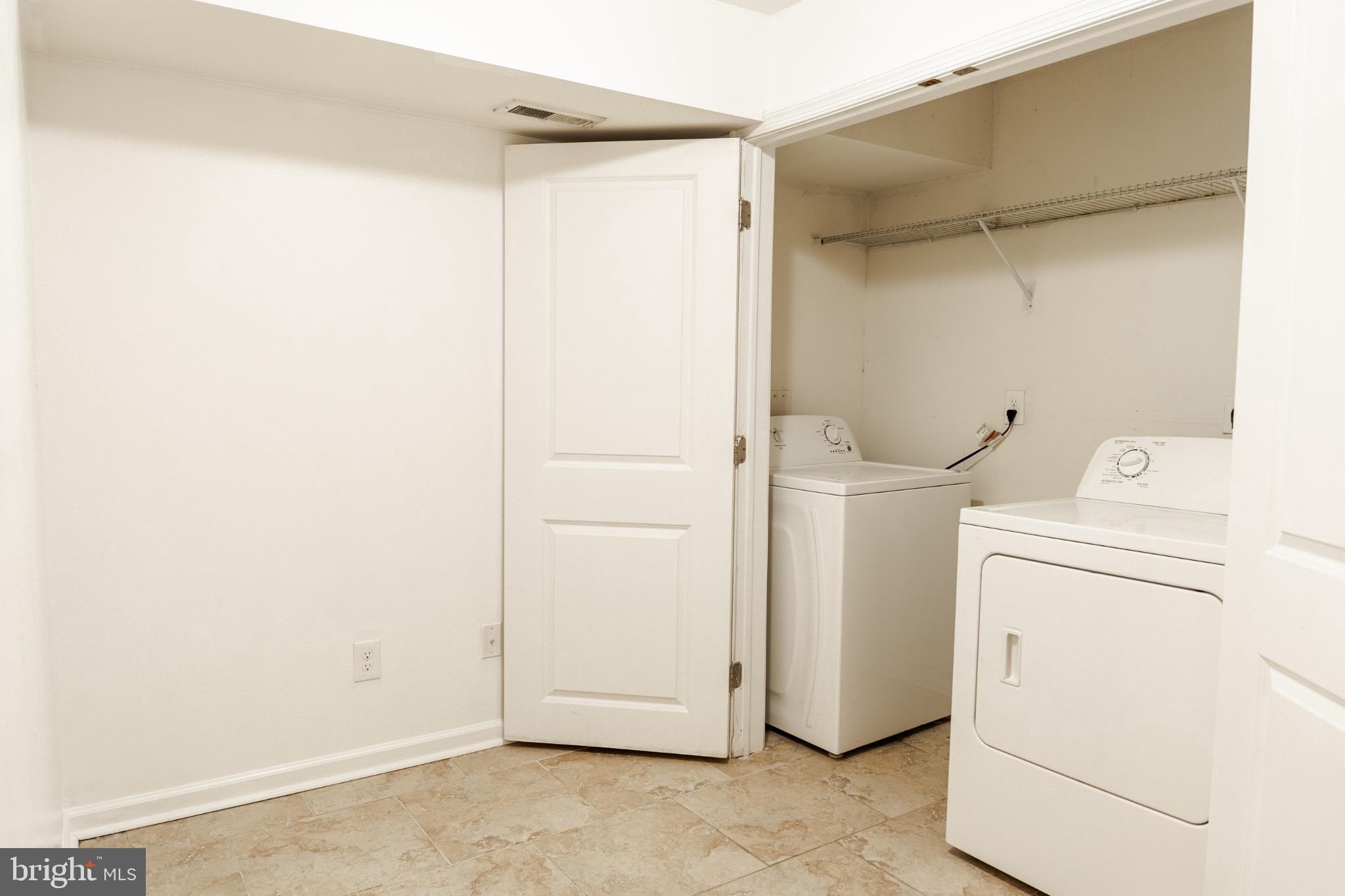 NORTH CENTRAL - Residential Lease