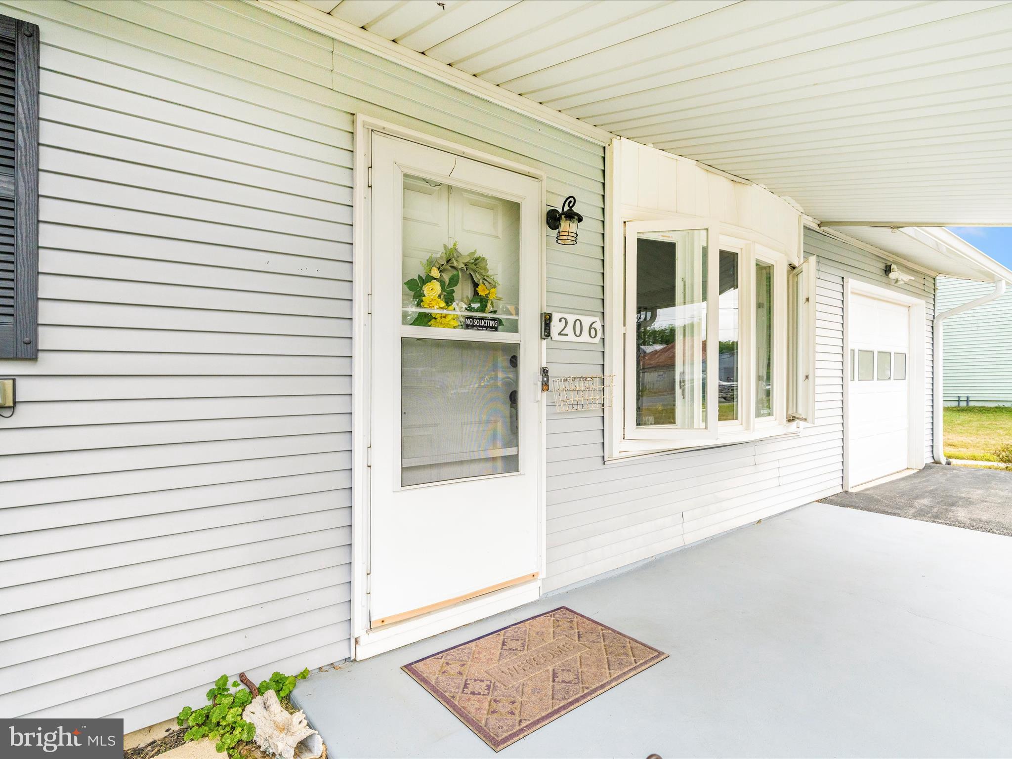 206 S 2ND STREET