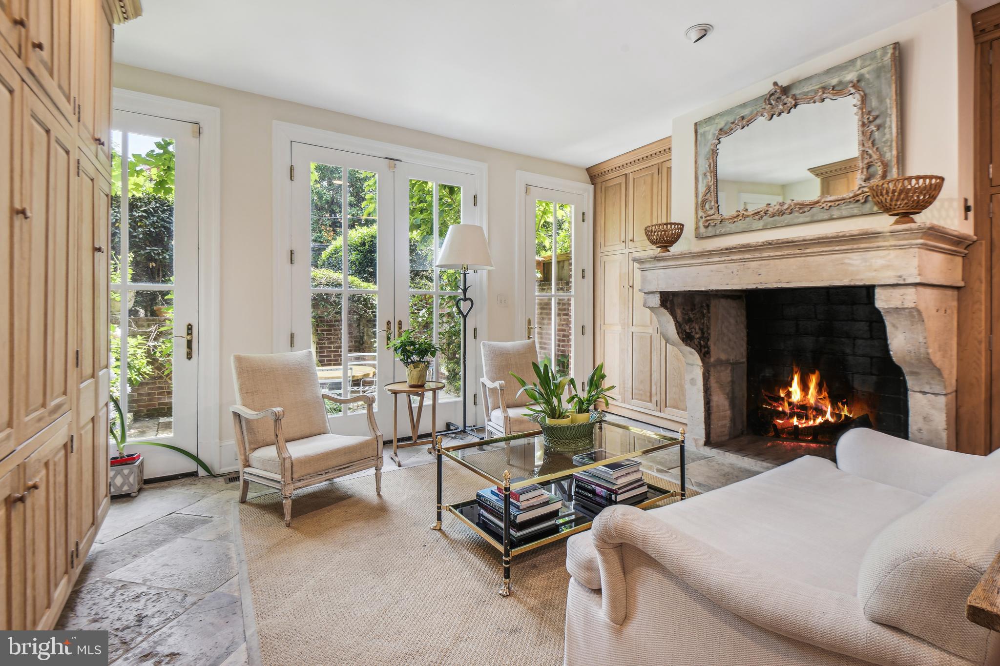 GEORGETOWN - Residential