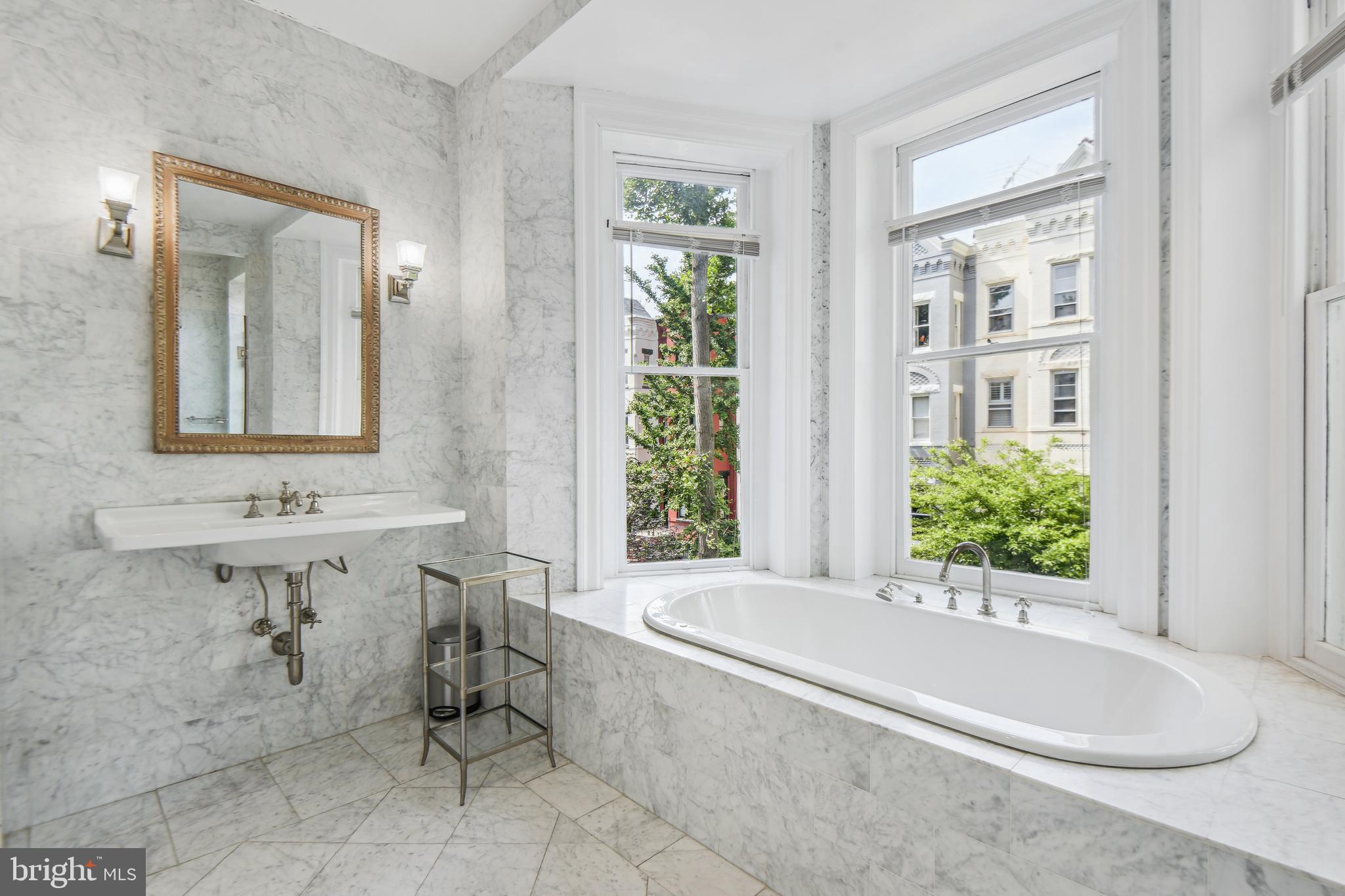 GEORGETOWN - Residential