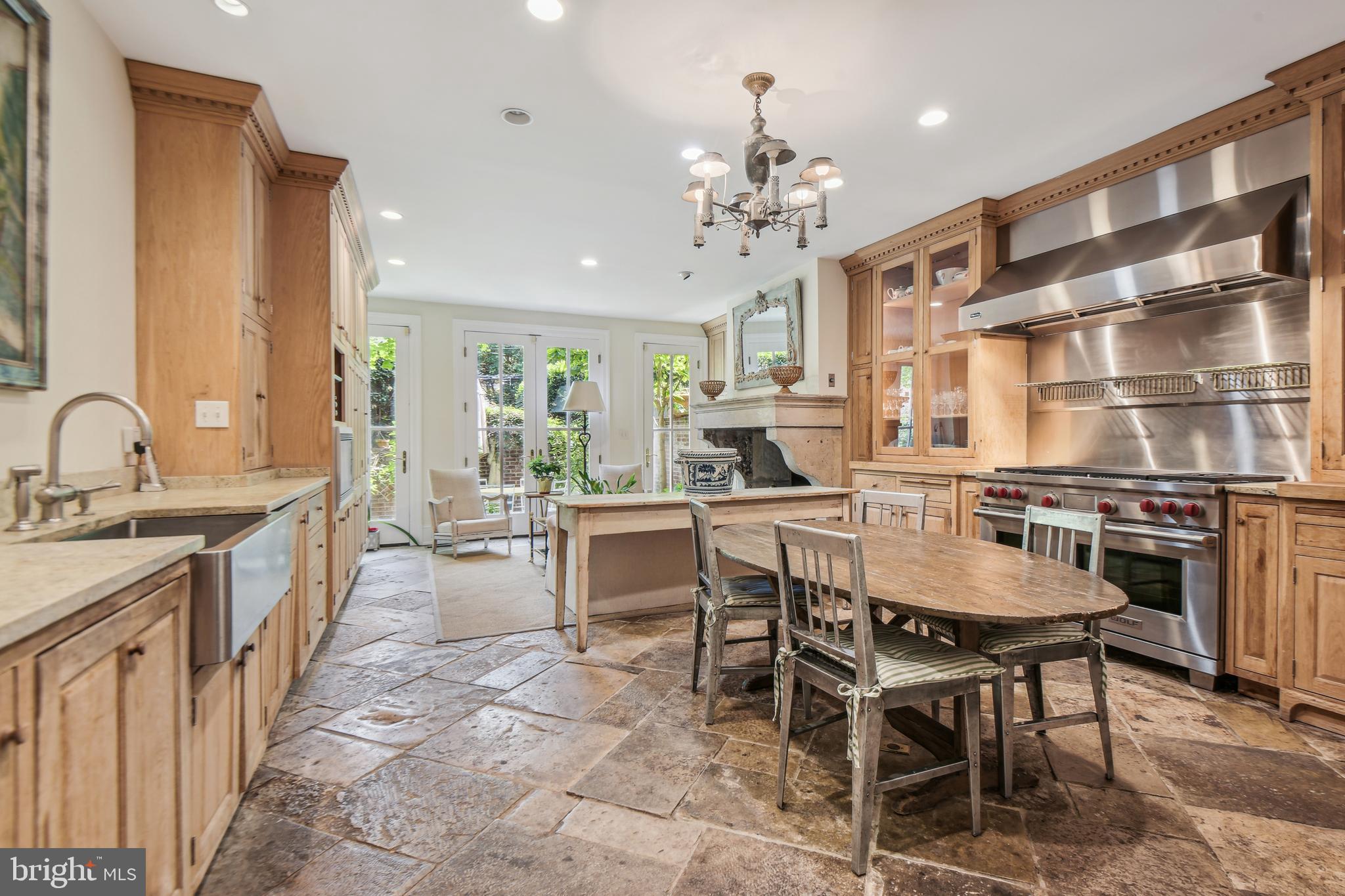 GEORGETOWN - Residential