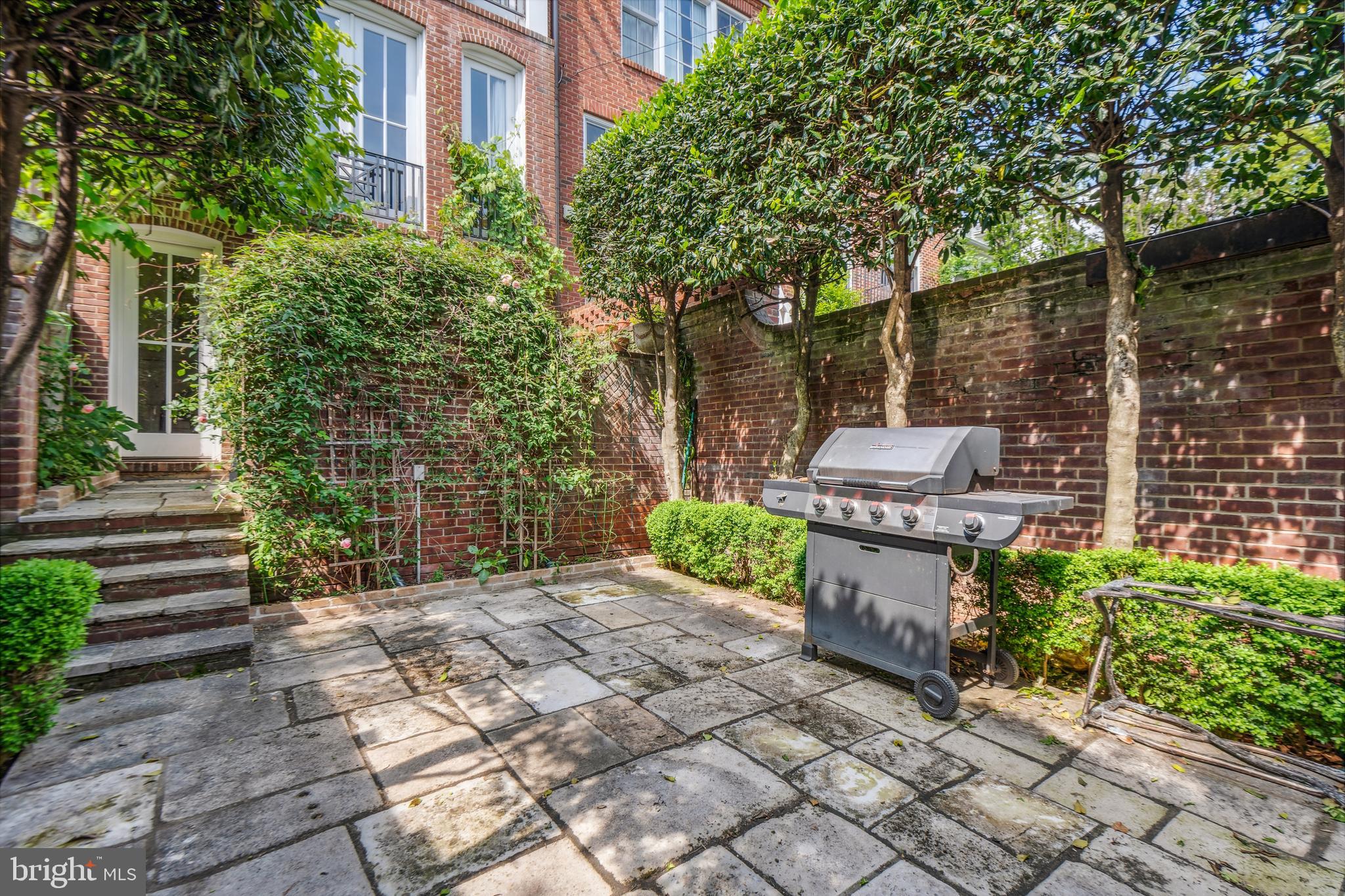 GEORGETOWN - Residential