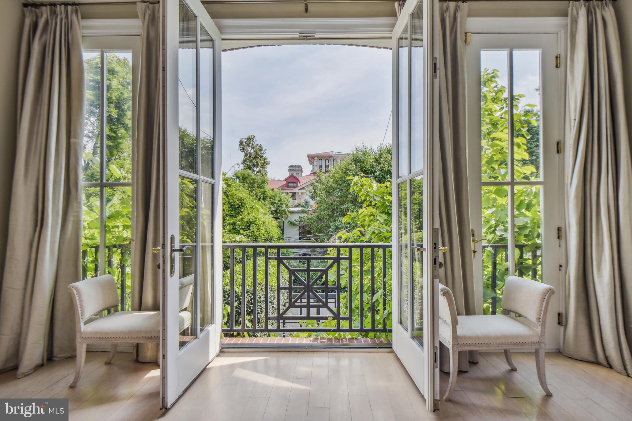 GEORGETOWN - Residential