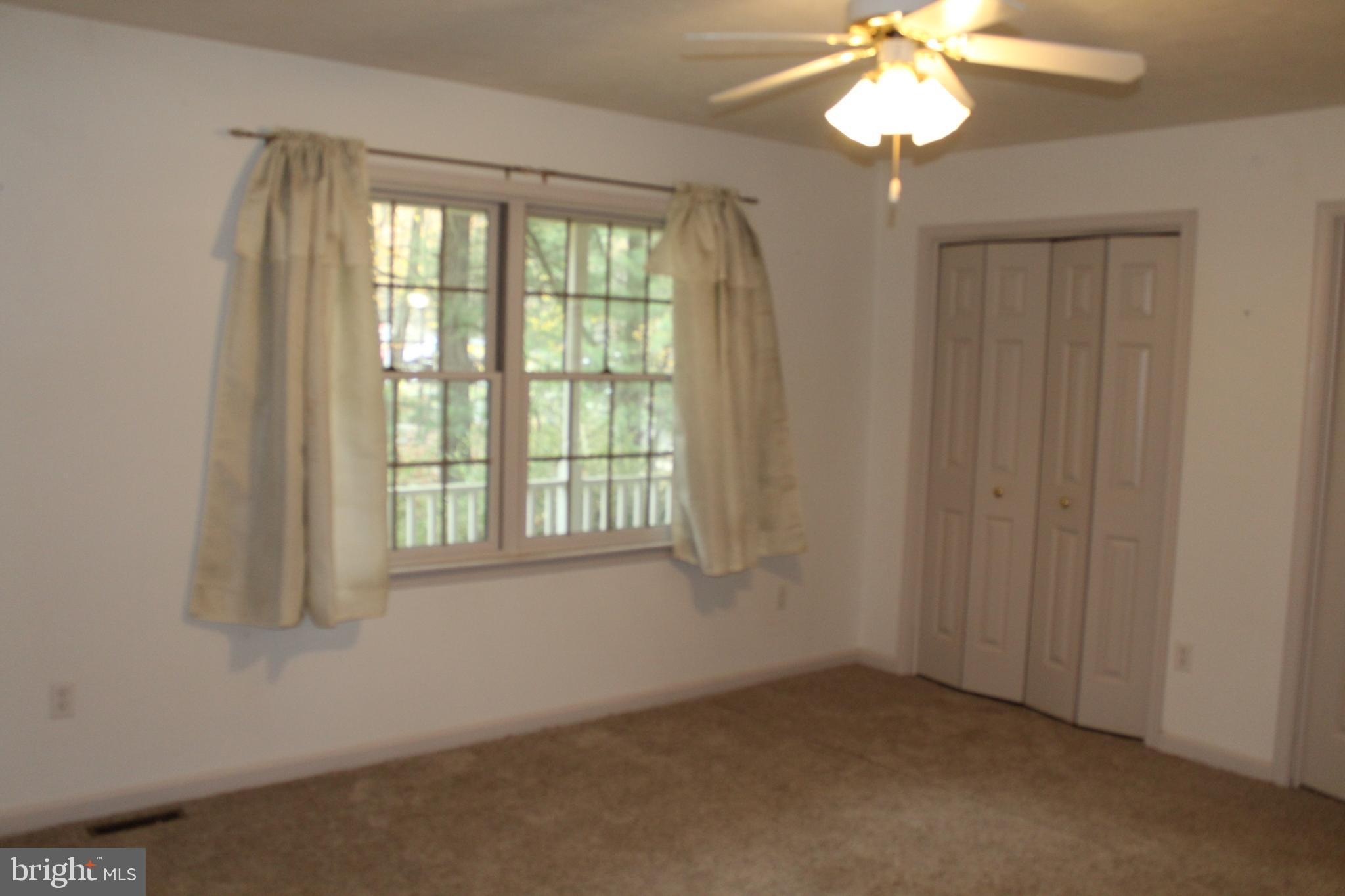 SCARLET OAKS - Residential