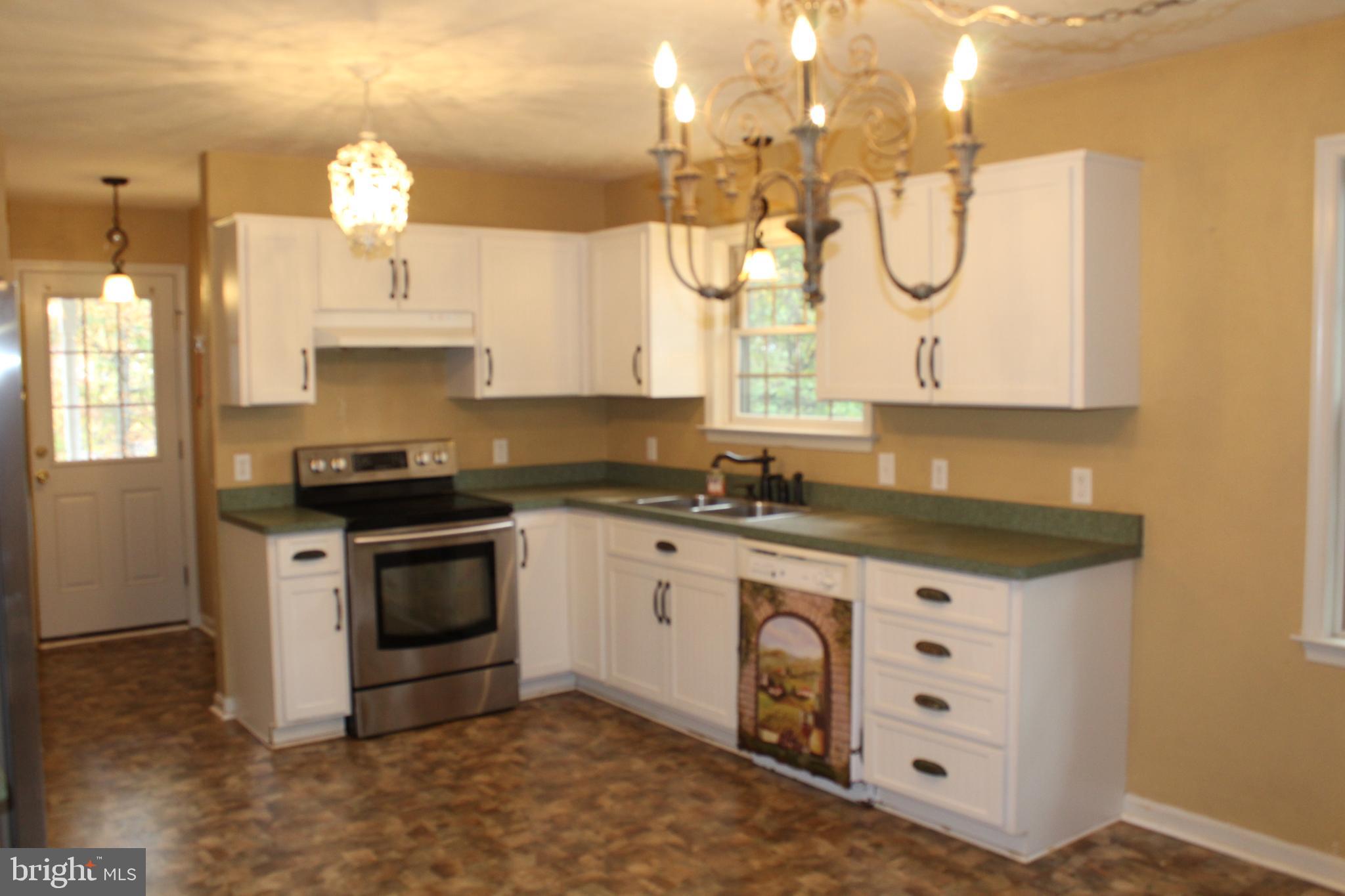 SCARLET OAKS - Residential