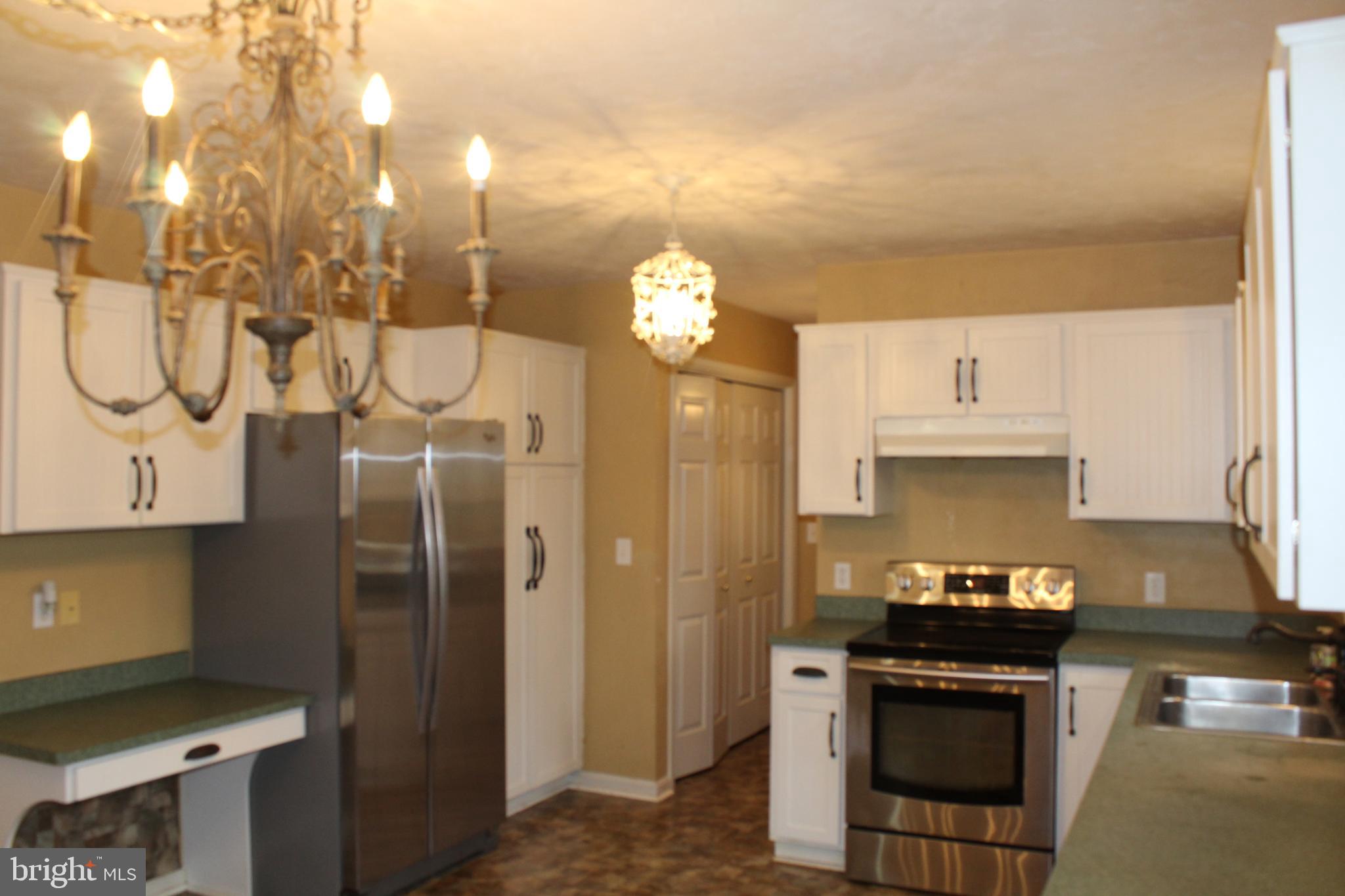 SCARLET OAKS - Residential