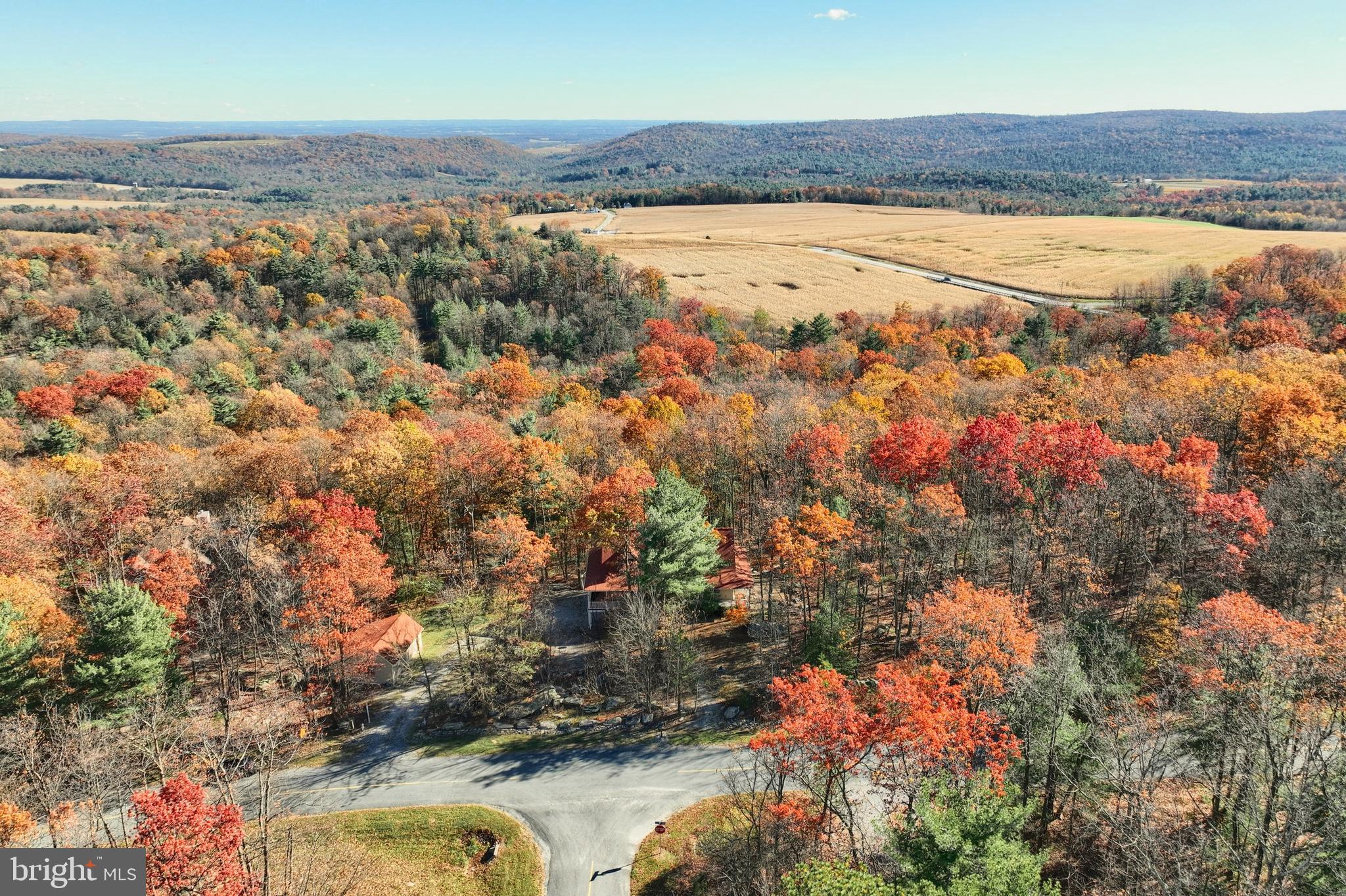 SCARLET OAKS - Residential