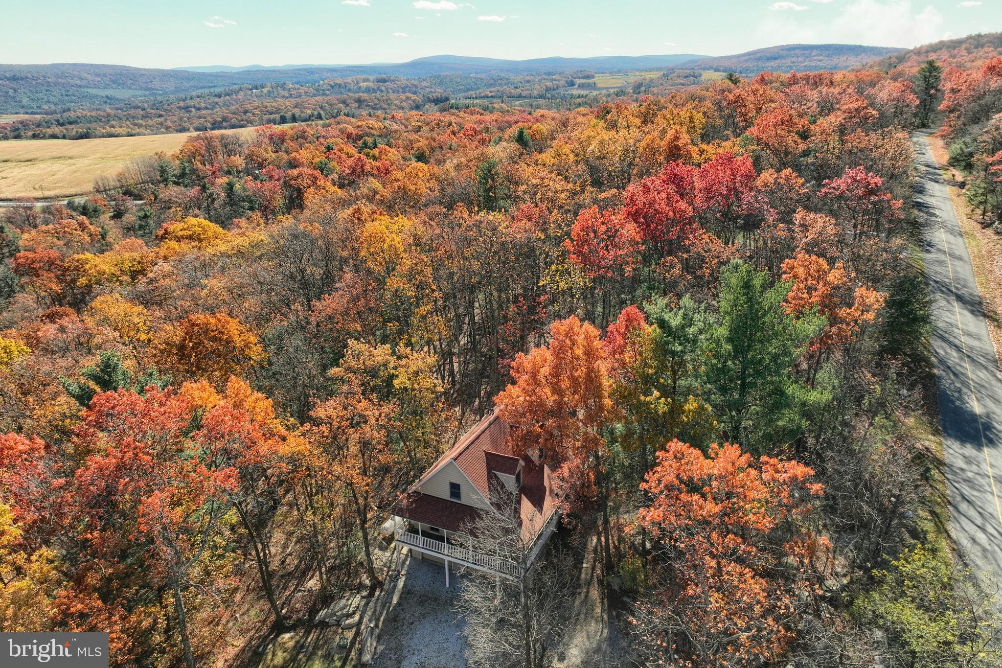 SCARLET OAKS - Residential