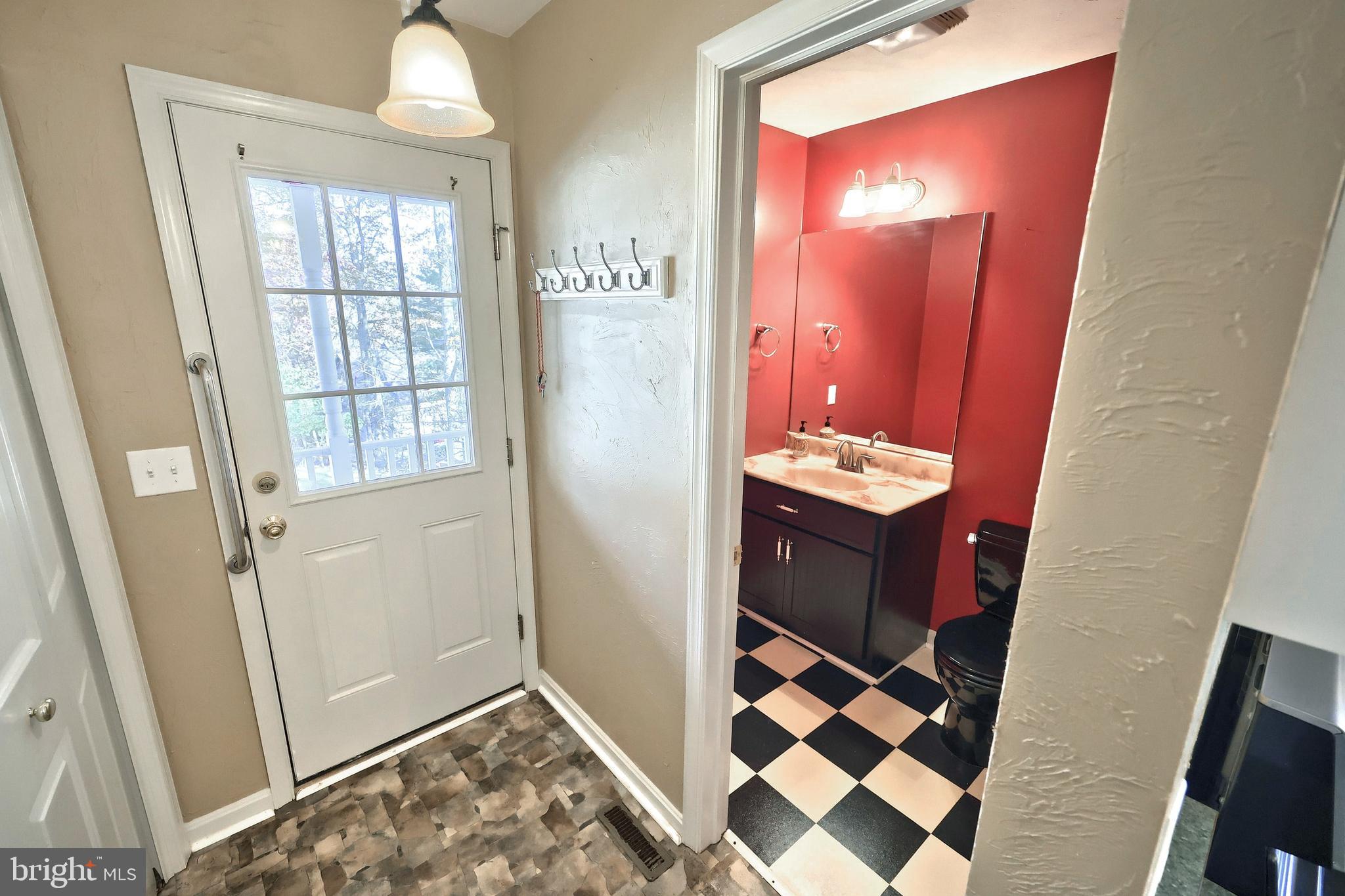 SCARLET OAKS - Residential