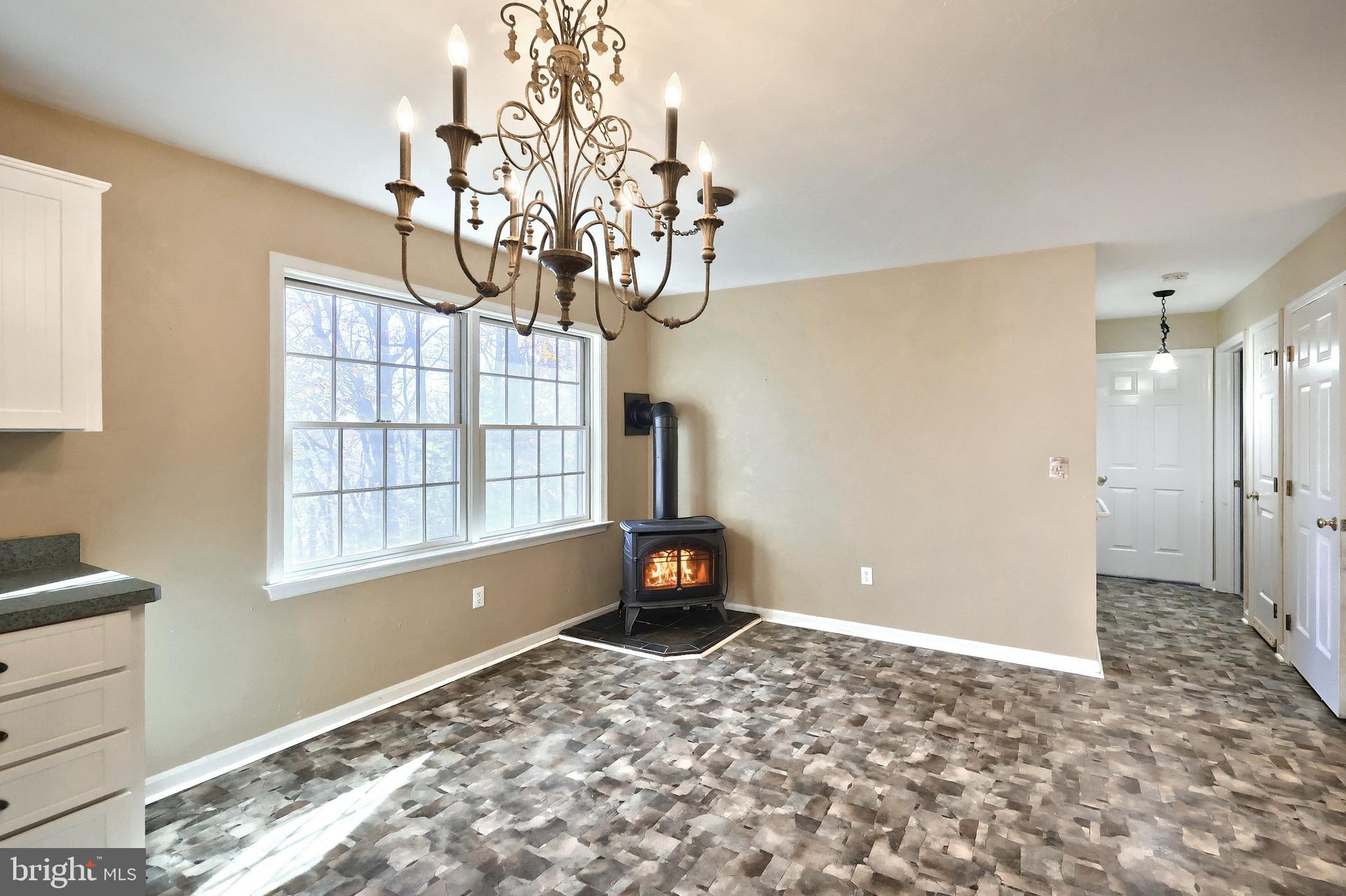 SCARLET OAKS - Residential