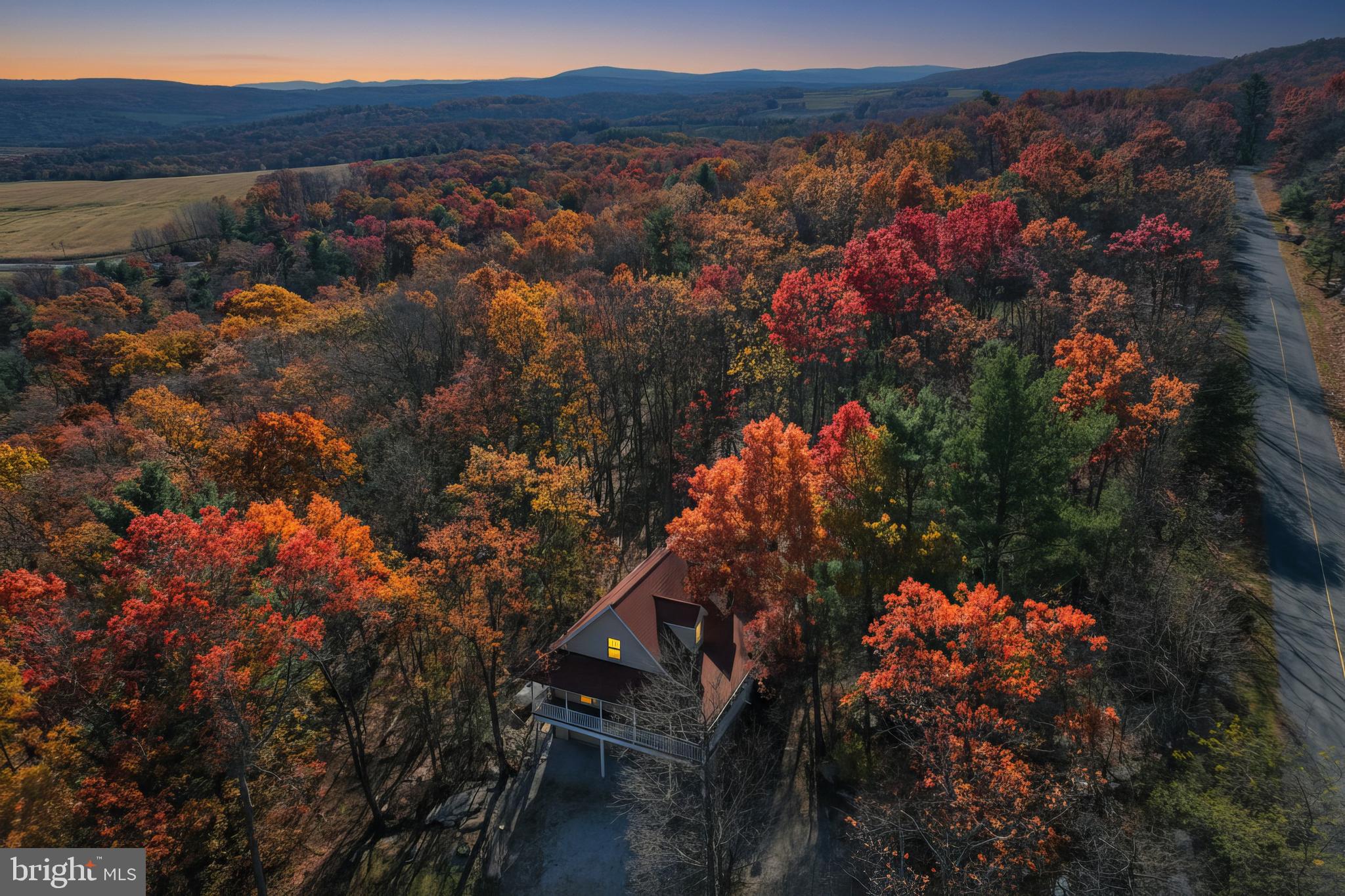 SCARLET OAKS - Residential
