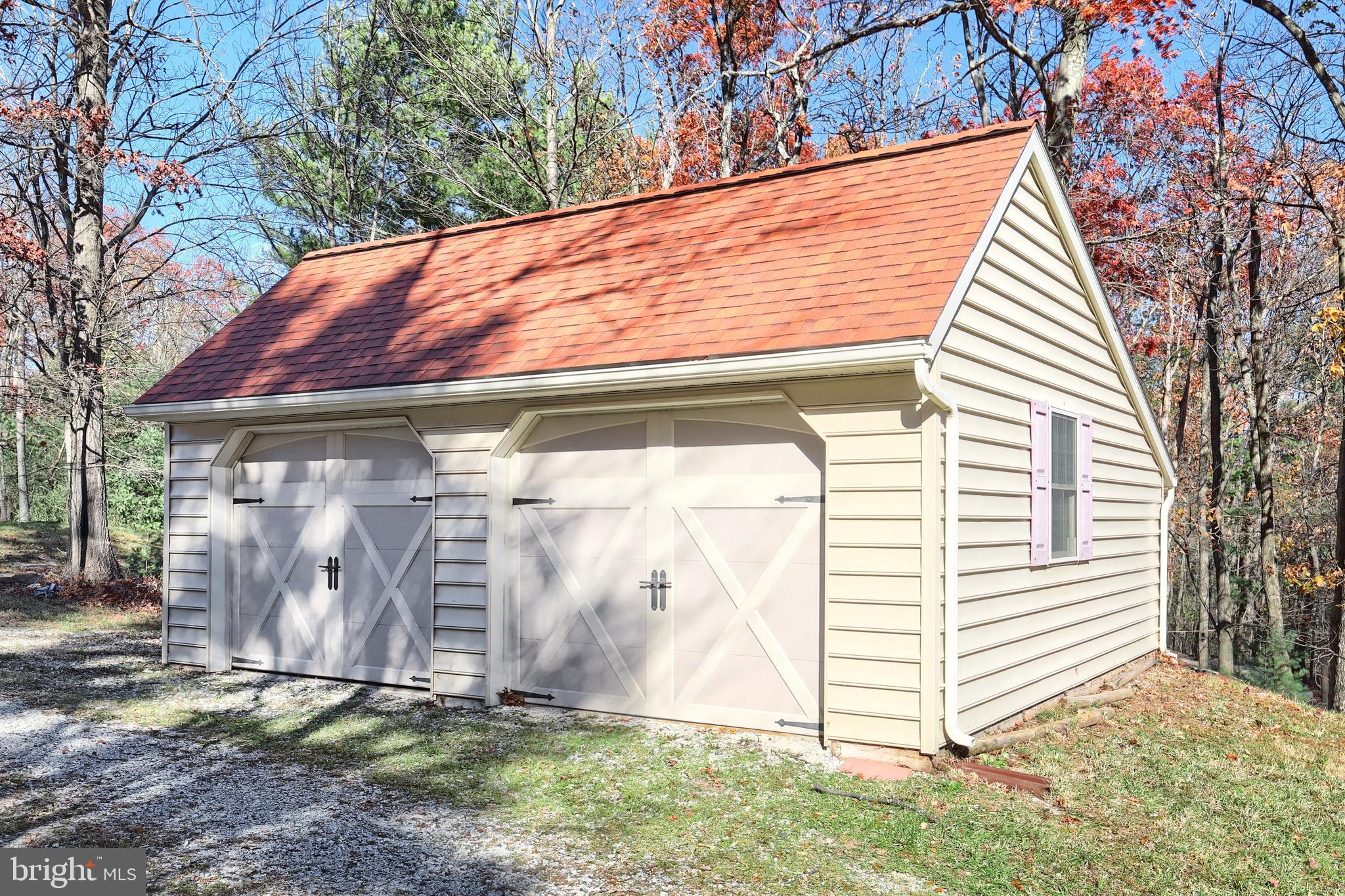 SCARLET OAKS - Residential