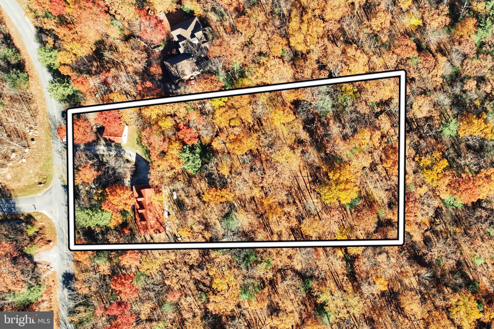 SCARLET OAKS - Residential