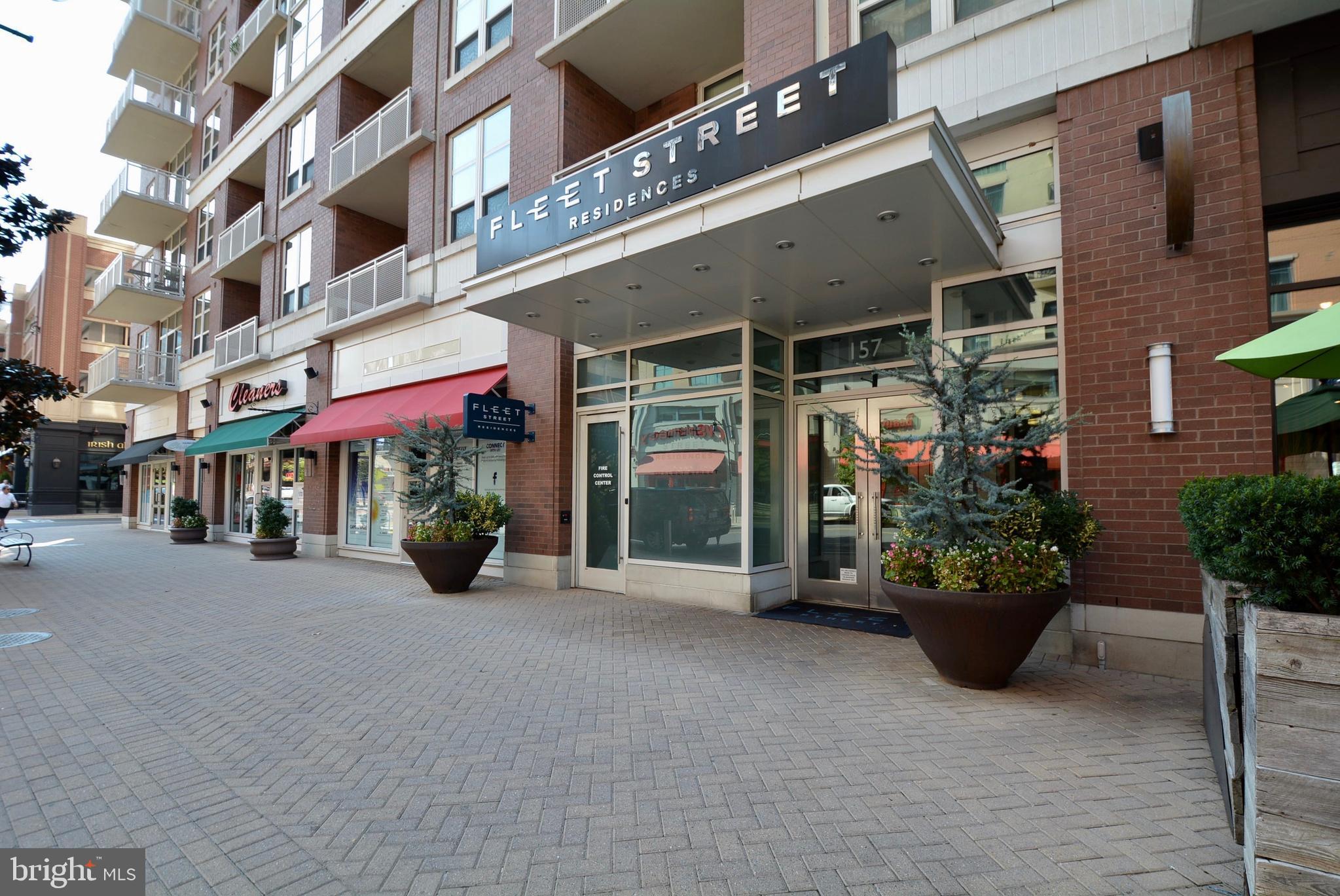 See the beauty known as The National Harbor! This luxurious penthouse condo welcomes you home to beautiful hardwood floors, a gourmet kitchen with stainless steel appliances, granite counter tops and stunning panoramic views of National Harbor. Relax in awe of the spectacular view from your private balcony. Master Bedroom and second bedroom. There is 1 assigned parking space in the secure underground parking garage. Enjoy all National Harbor has to offer including shopping, dining, entertainment, the waterfront and access to MGM. Welcome Home to Stylish Living at National Harbor!