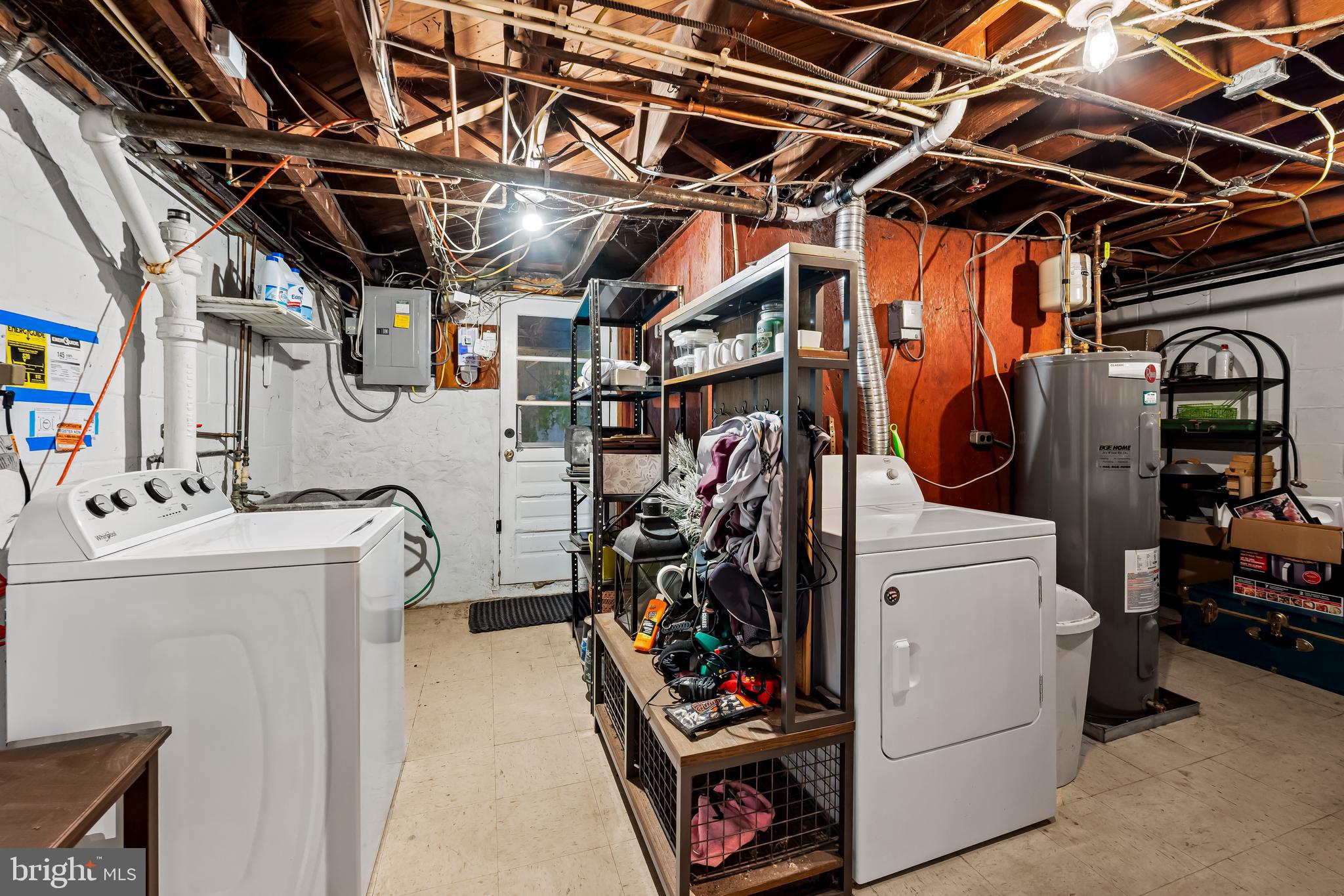 BURKLEIGH SQUARE - Residential