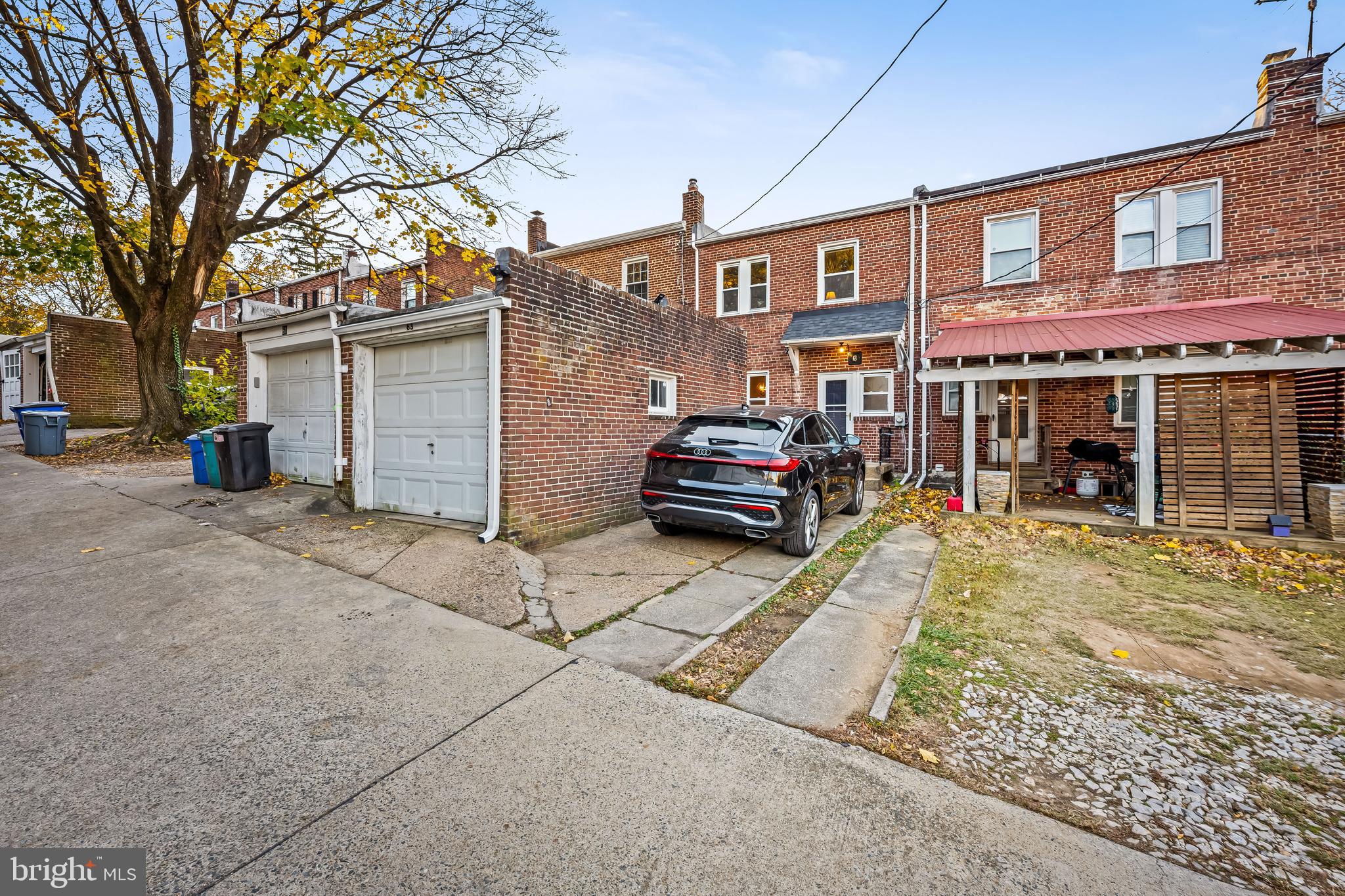 BURKLEIGH SQUARE - Residential
